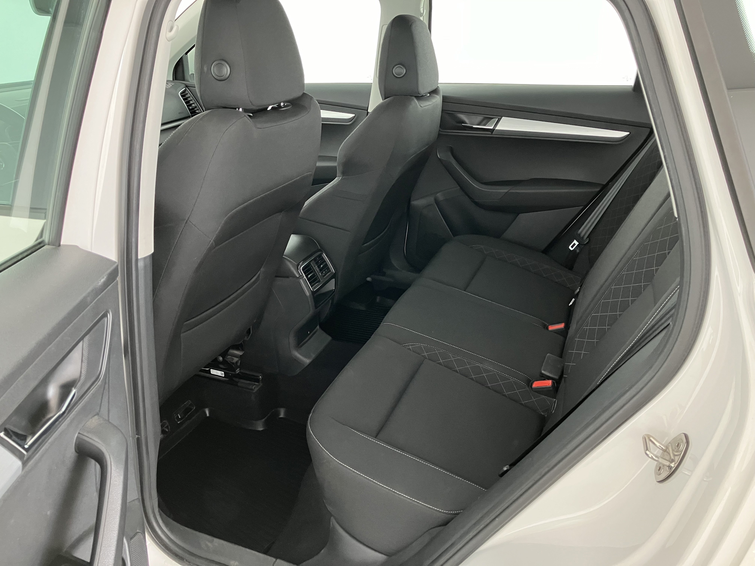 Skoda KAROQ Ambition Limited TDI | Bild 13 von 31