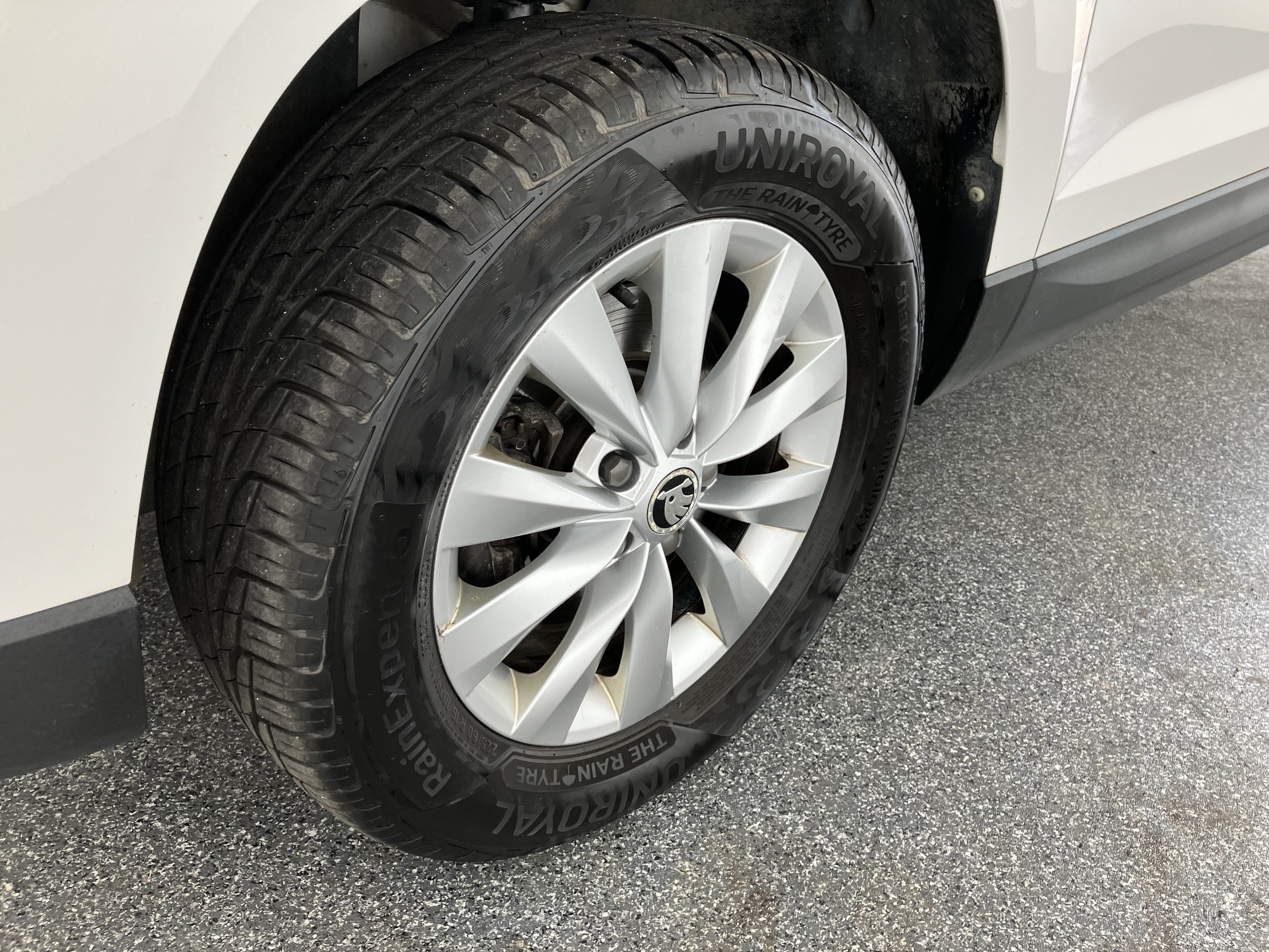 Skoda KAROQ Ambition Limited TDI | Bild 17 von 31