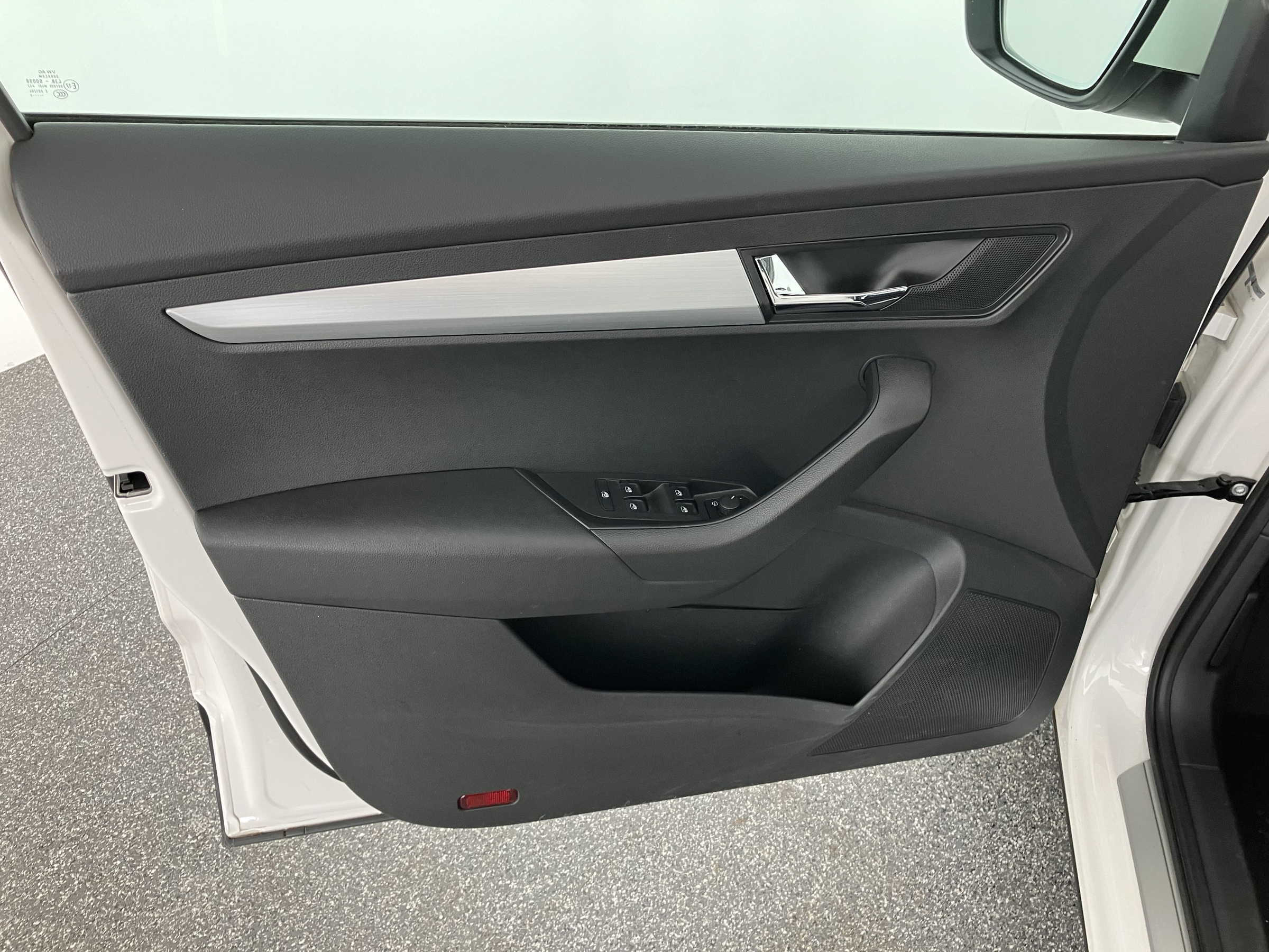 Skoda KAROQ Ambition Limited TDI | Bild 5 von 31