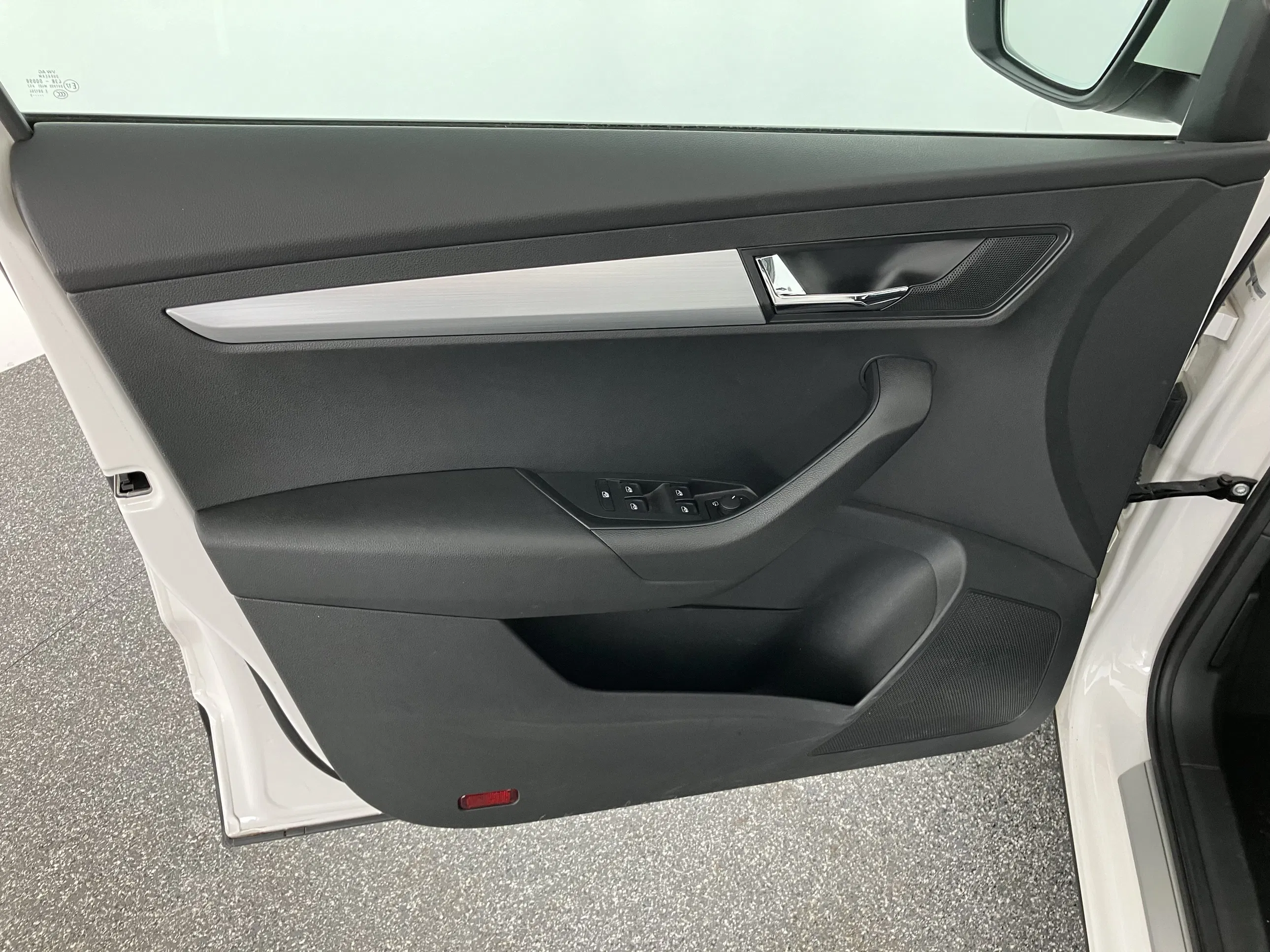 Skoda KAROQ Ambition Limited TDI | Bild 5 von 31