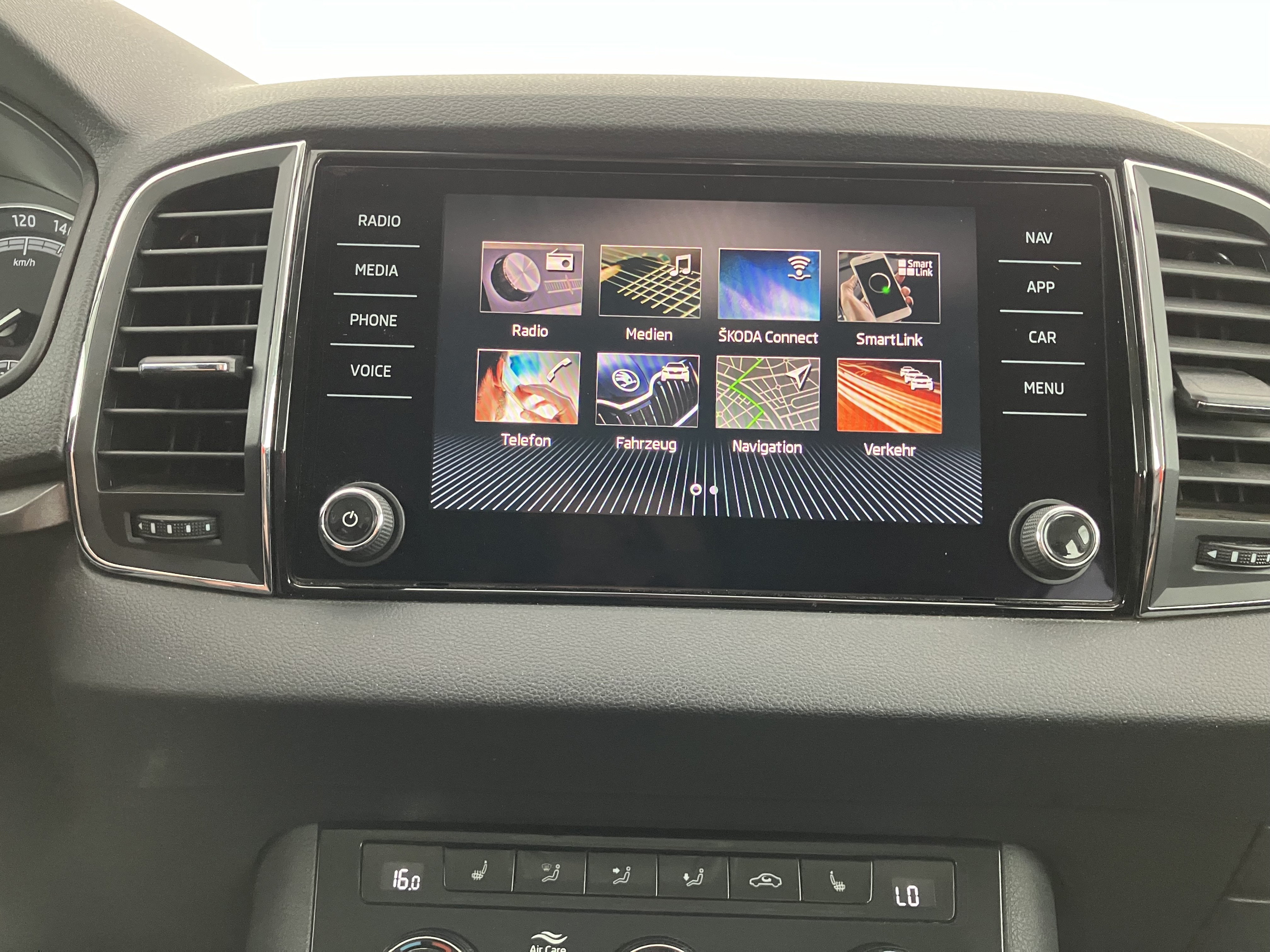 Skoda KAROQ Ambition Limited TDI | Bild 8 von 31