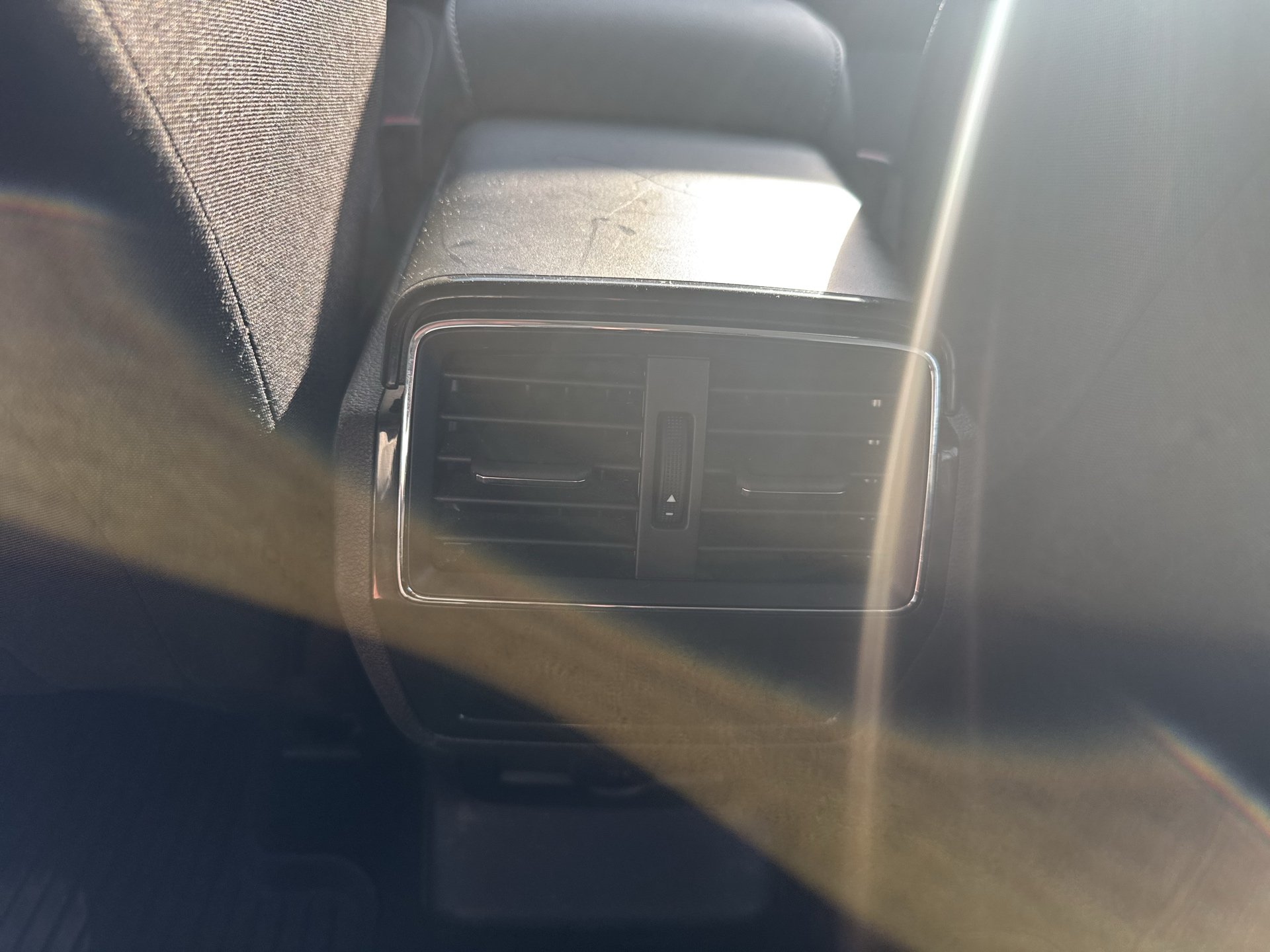 Skoda Karoq 2.0 TDI Ambition SC | Bild 12 von 20