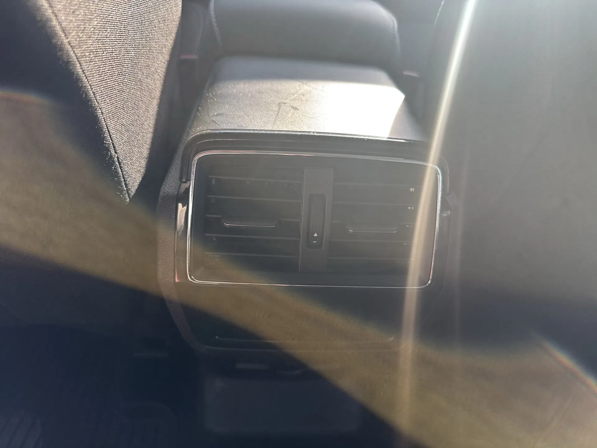 Skoda Karoq 2.0 TDI Ambition SC | Bild 12 von 20