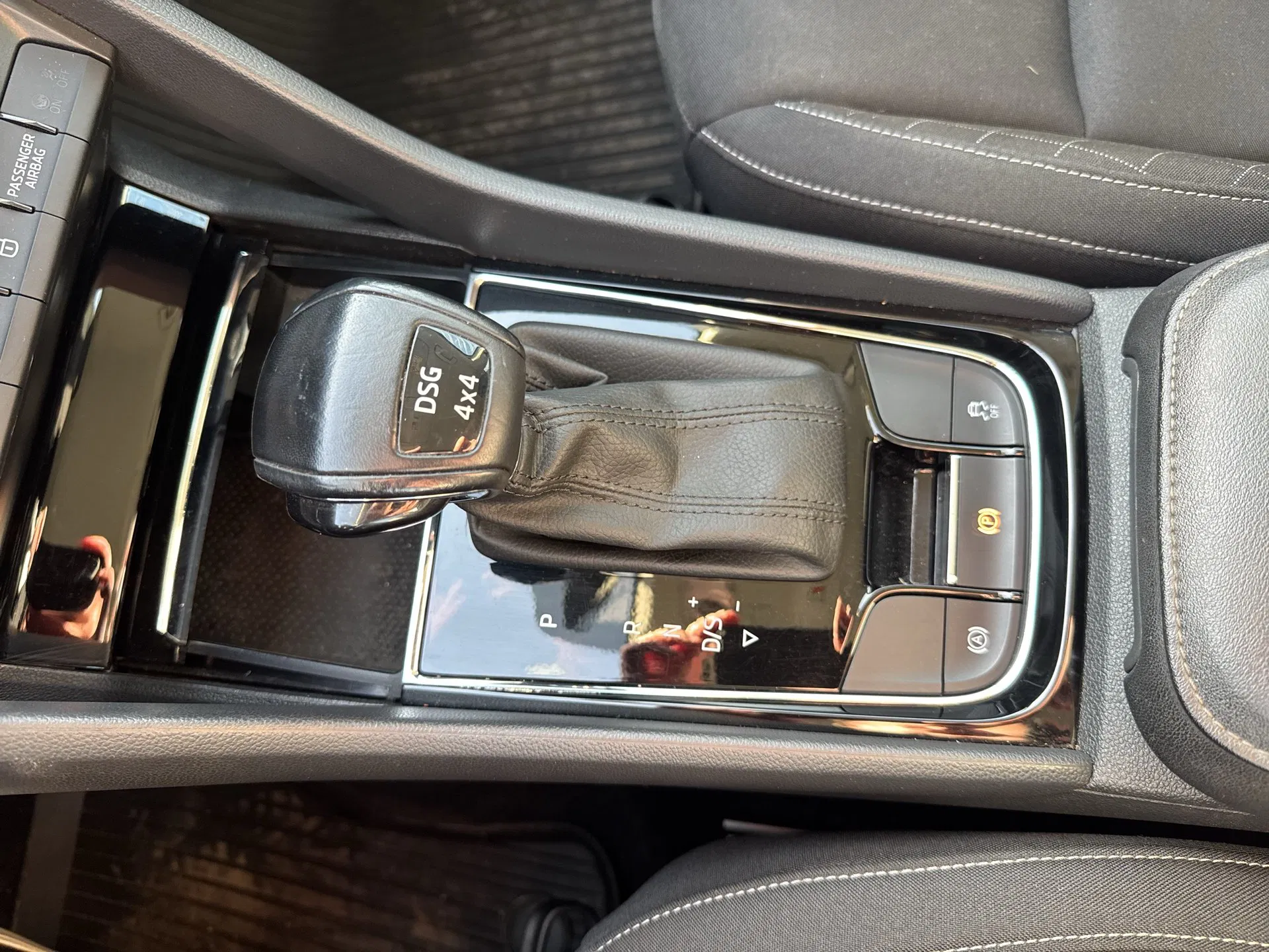 Skoda Karoq 2.0 TDI Ambition SC | Bild 18 von 20