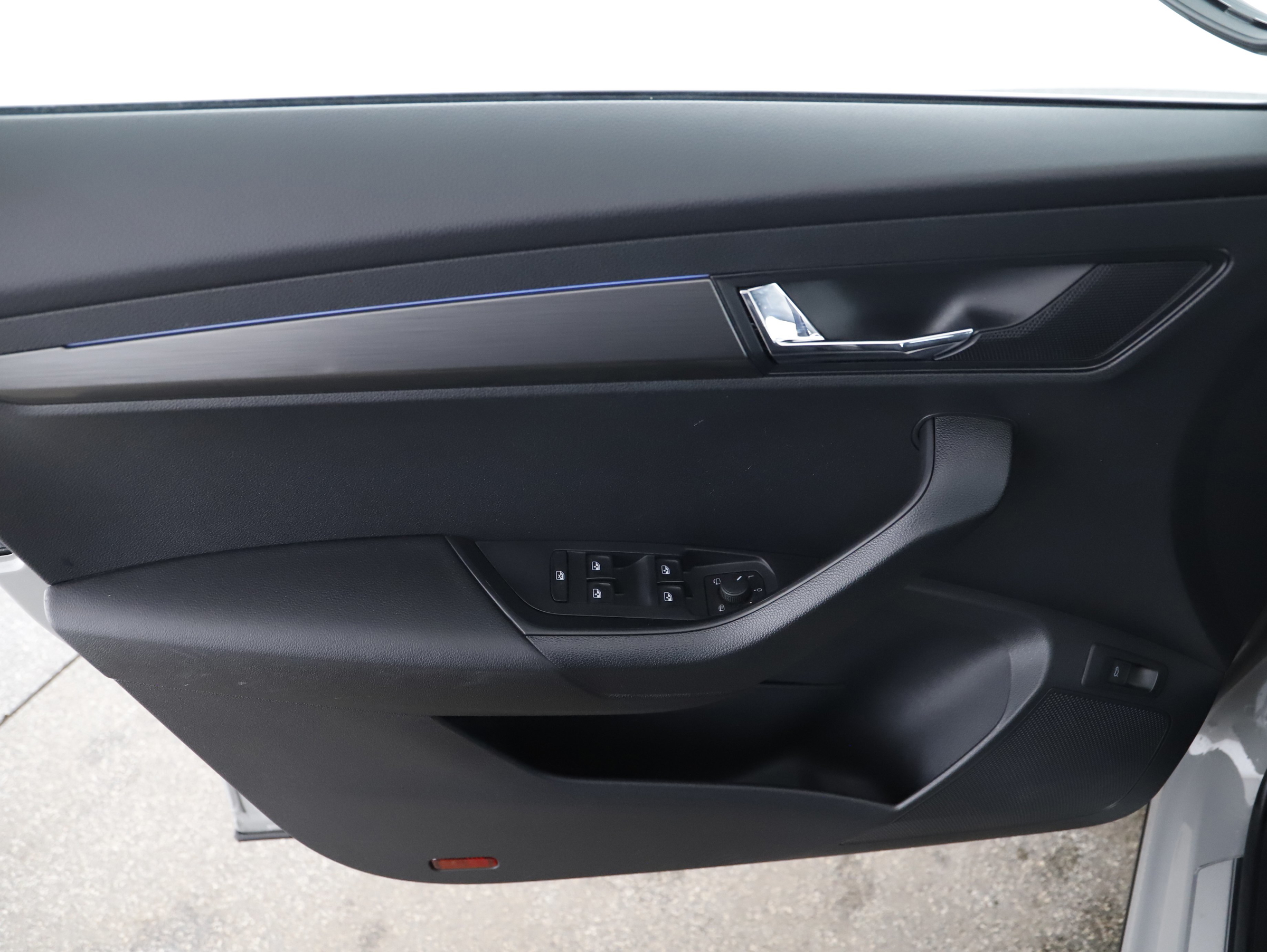 Skoda Karoq 2.0 TDI Ambition SC | Bild 14 von 24