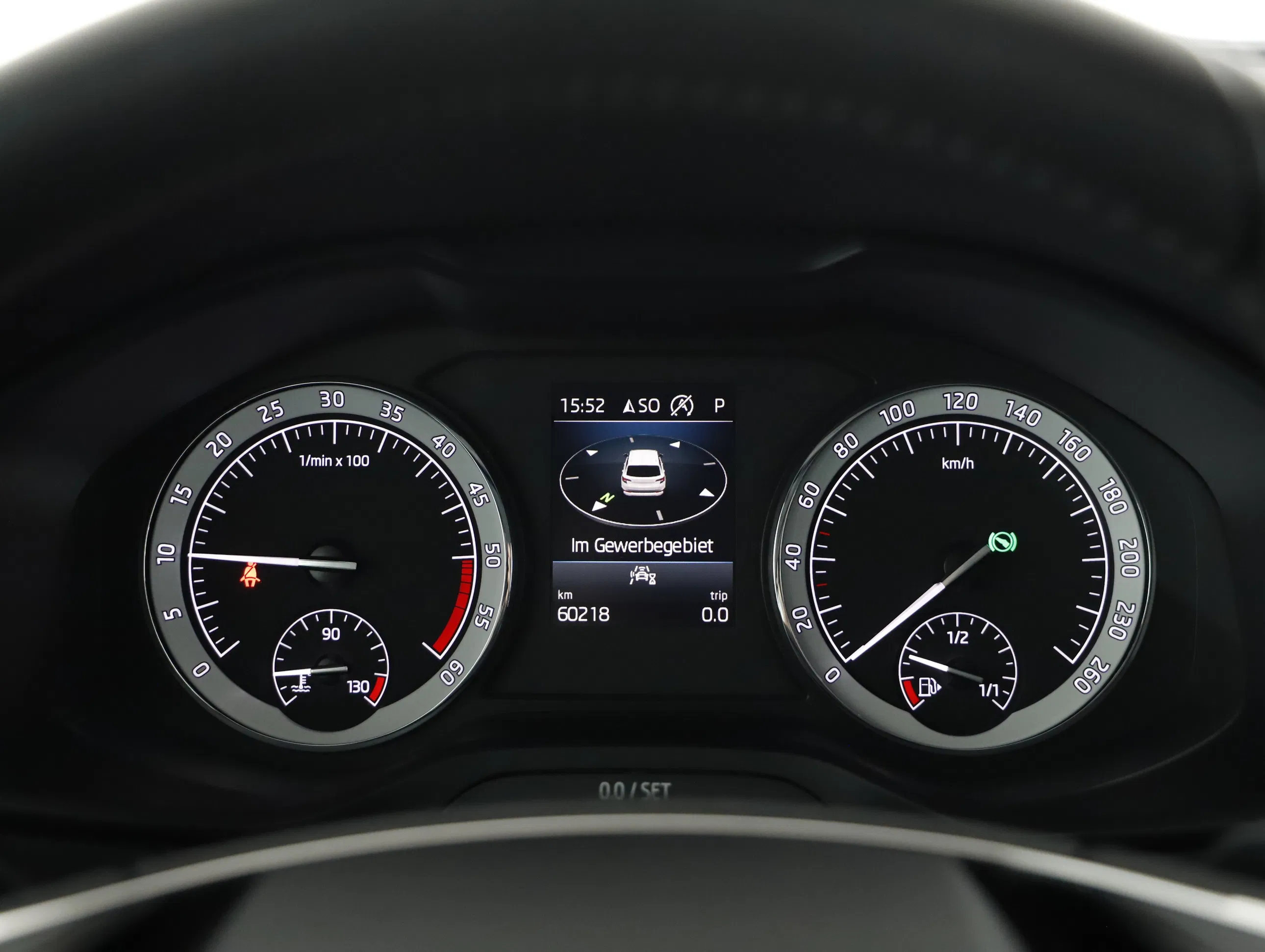 Skoda Karoq 2.0 TDI Ambition SC | Bild 6 von 24