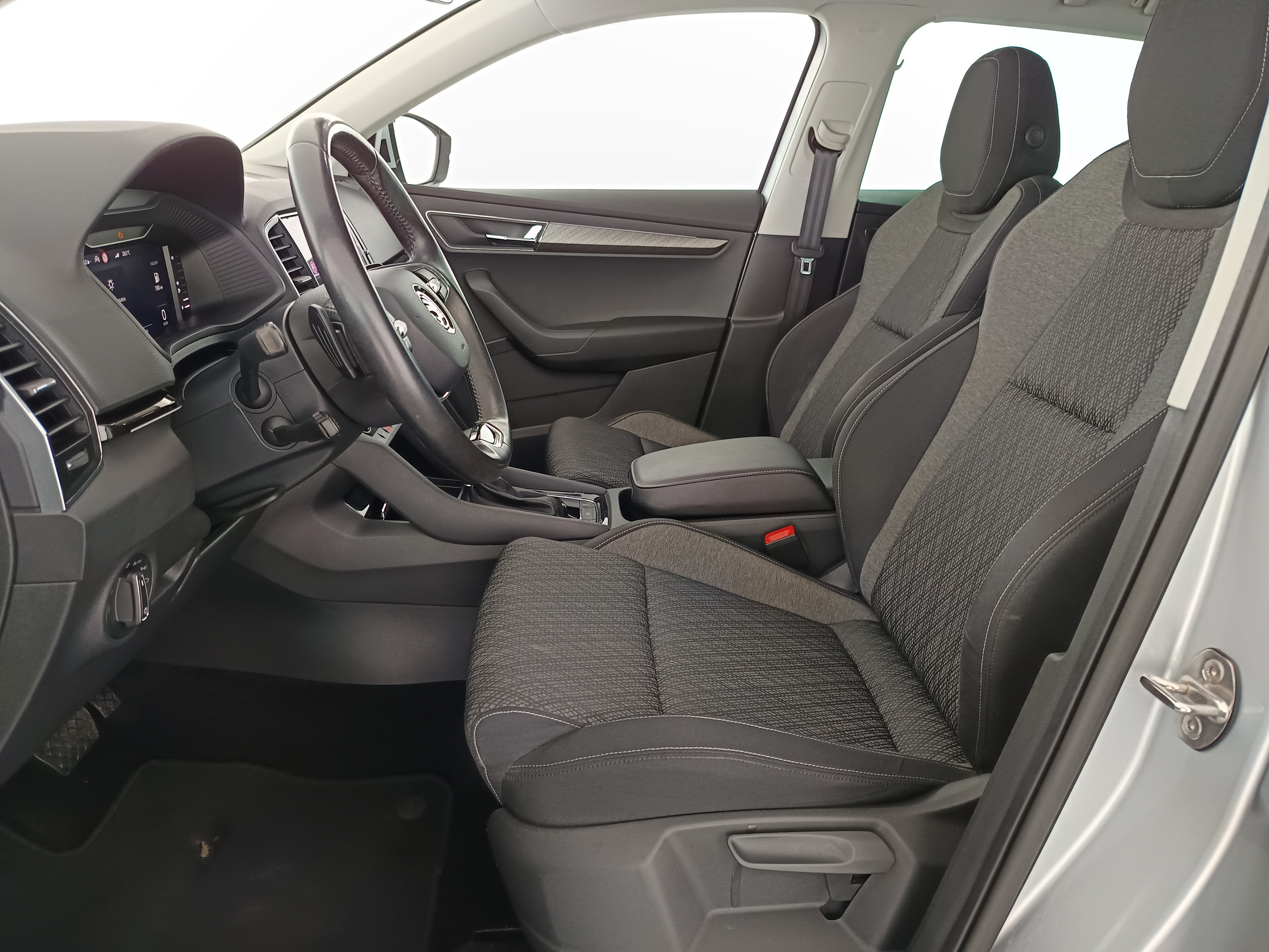 Skoda Karoq 2.0 TDI Style | Bild 14 von 31