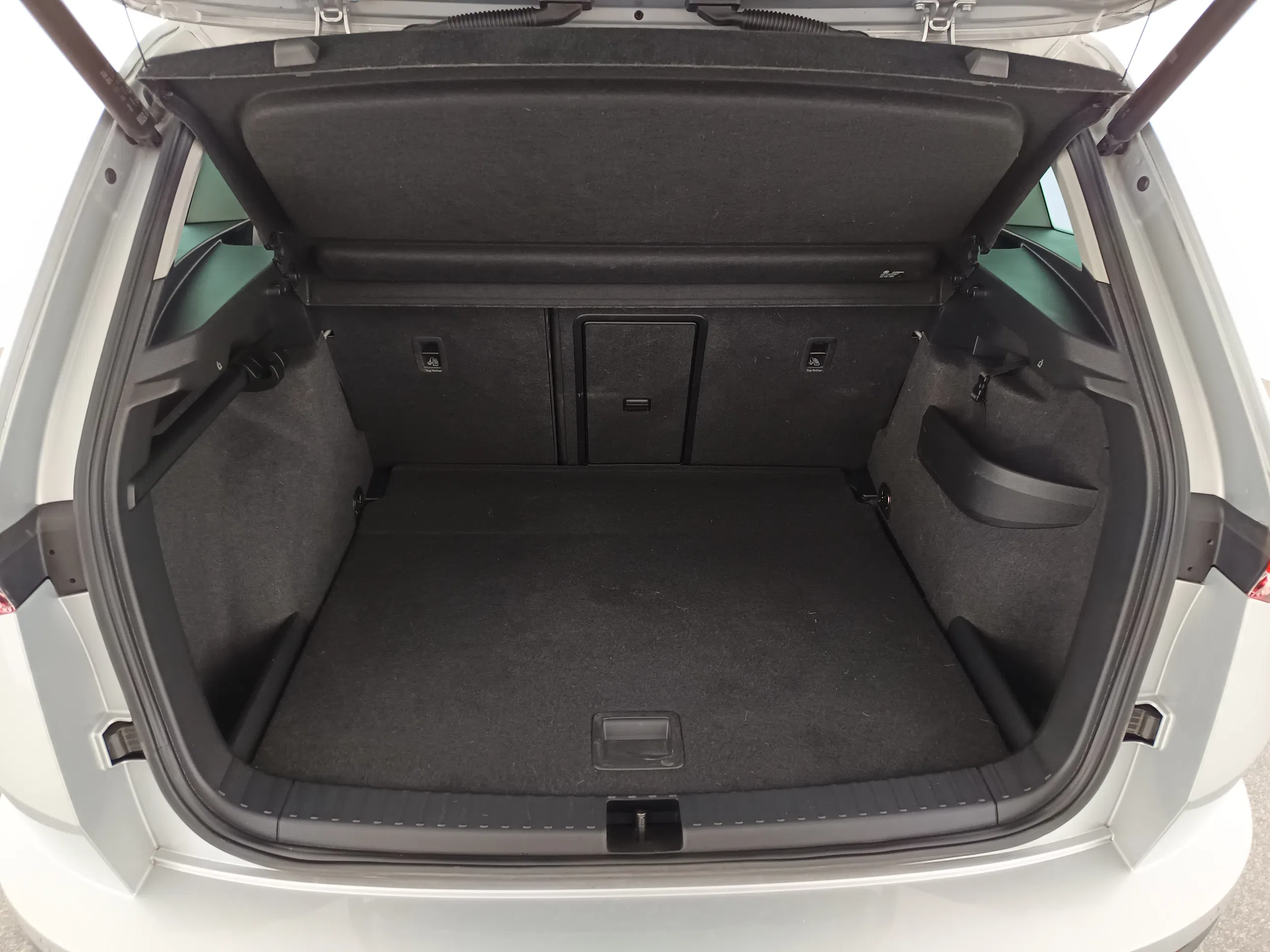 Skoda Karoq 2.0 TDI Style | Bild 28 von 31