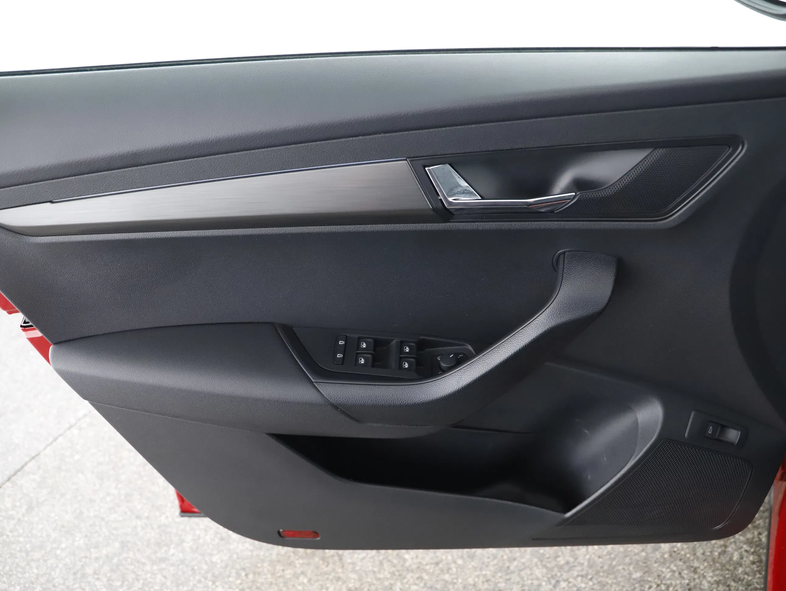 Skoda Karoq 2.0 TDI Sportline | Bild 4 von 23