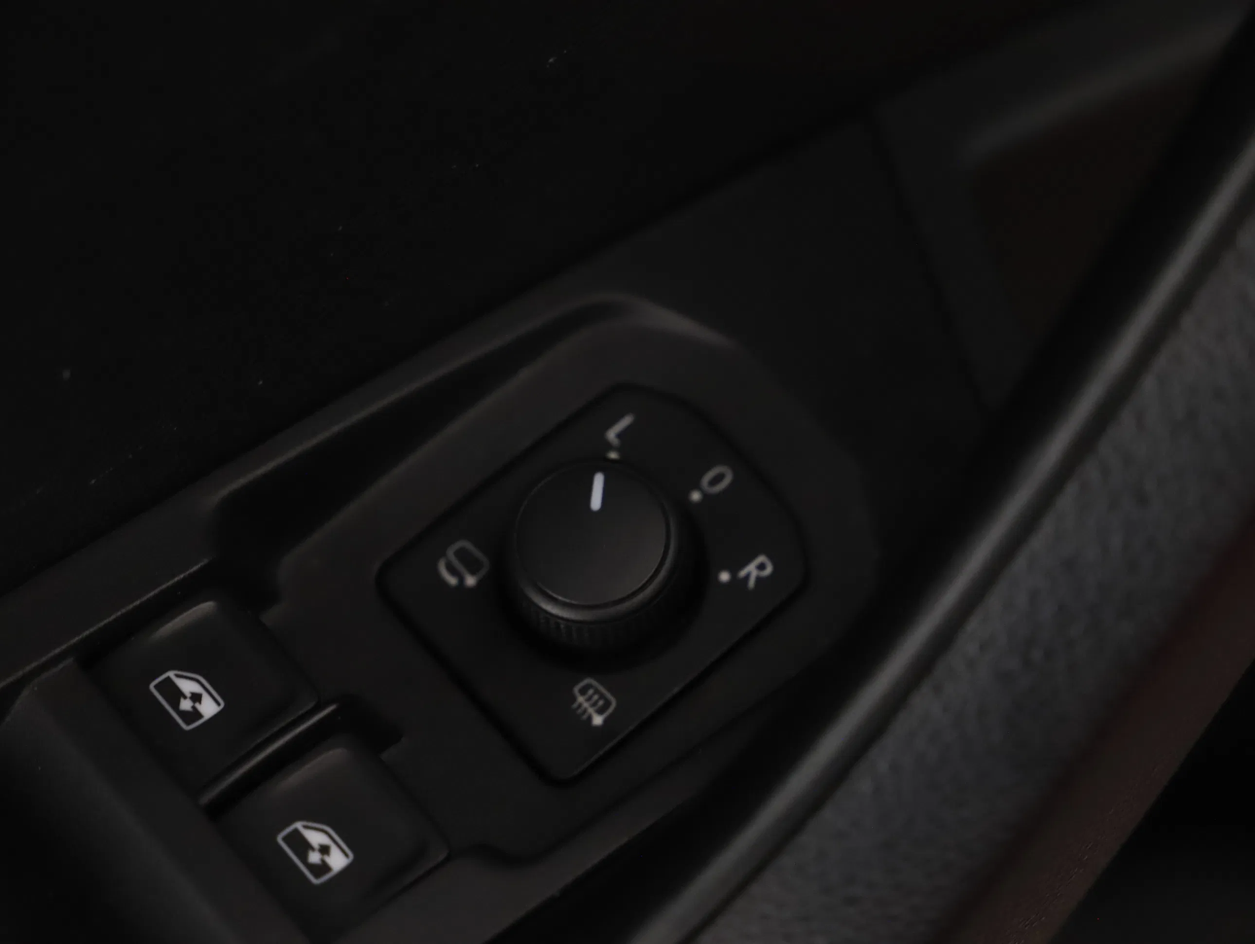 Skoda Karoq 2.0 TDI Sportline | Bild 5 von 23