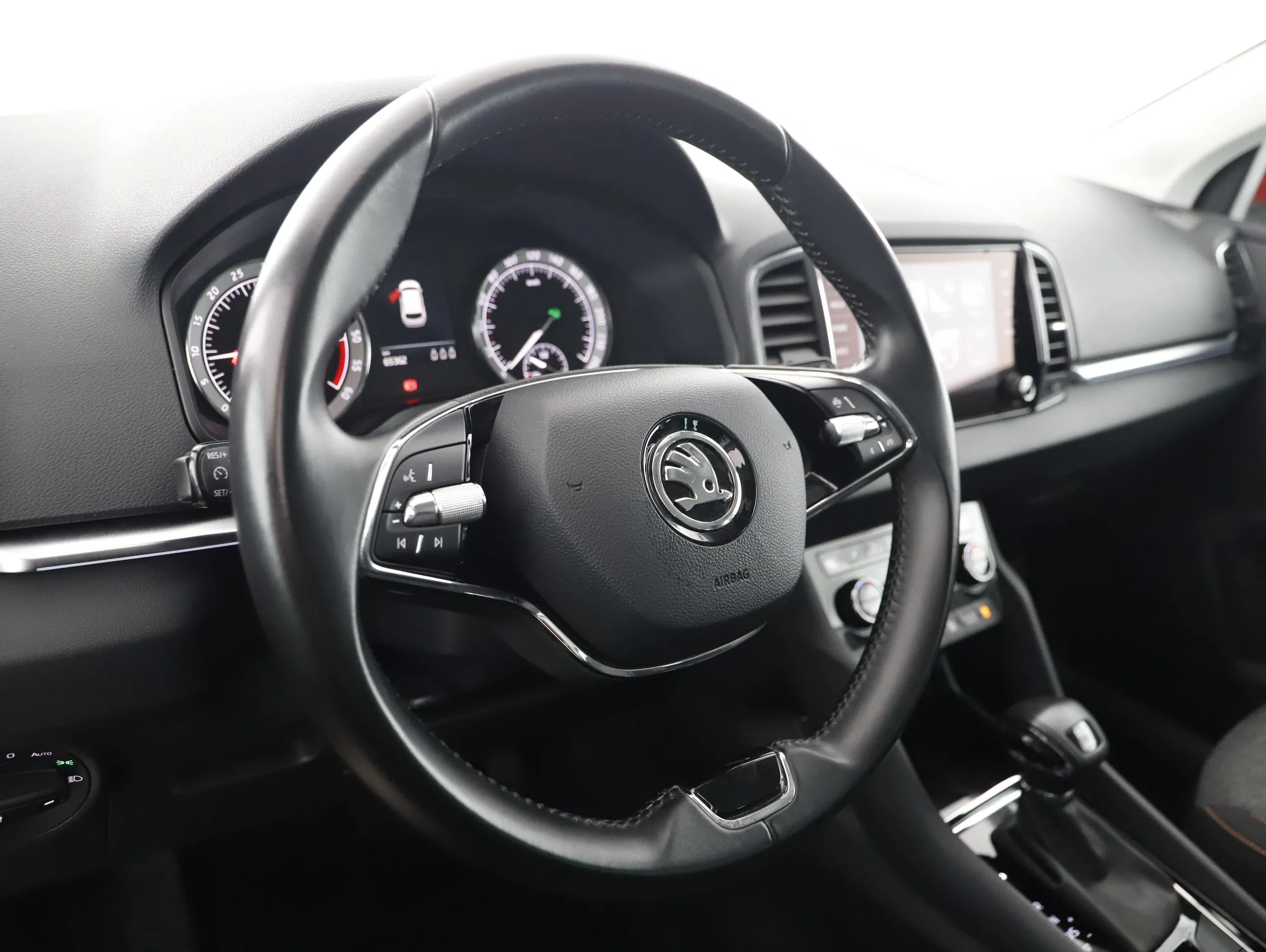 Skoda Karoq 2.0 TDI Sportline | Bild 9 von 23