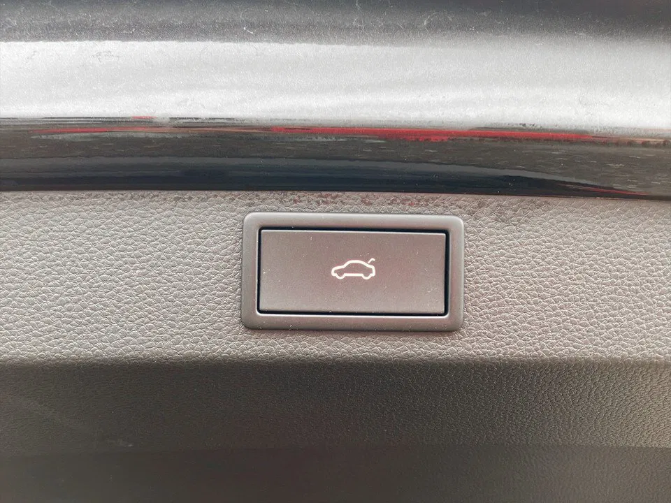 Skoda Karoq 2.0 TDI Style 4x4 | Bild 23 von 24