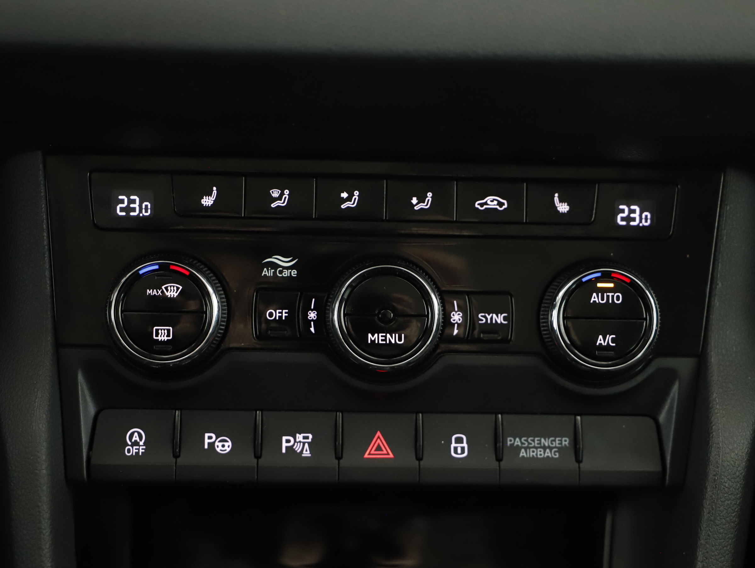 Skoda Karoq 2.0 TDI 4x4 Style | Bild 10 von 25