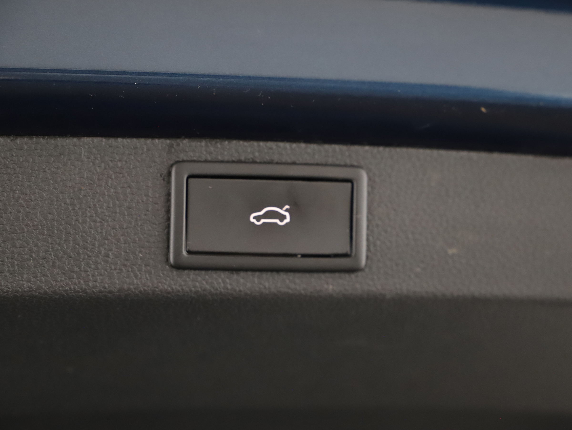 Skoda Karoq 2.0 TDI 4x4 Style | Bild 18 von 25