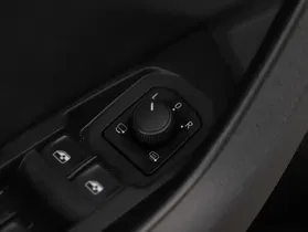 Skoda Karoq 2.0 TDI Sportline | Thumbnail 12 von 31