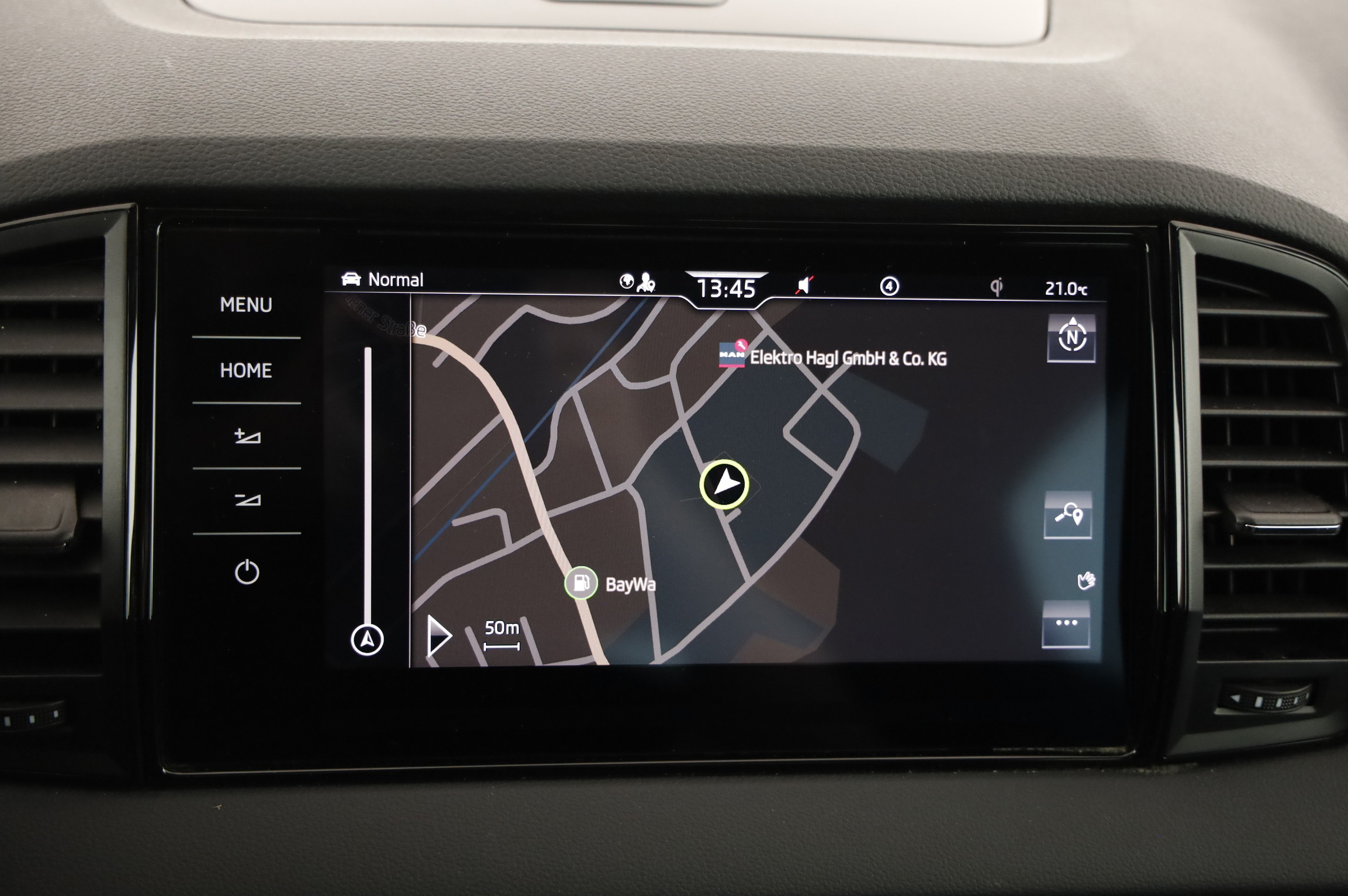 Skoda Karoq 2.0 TDI Sportline | Bild 12 von 24