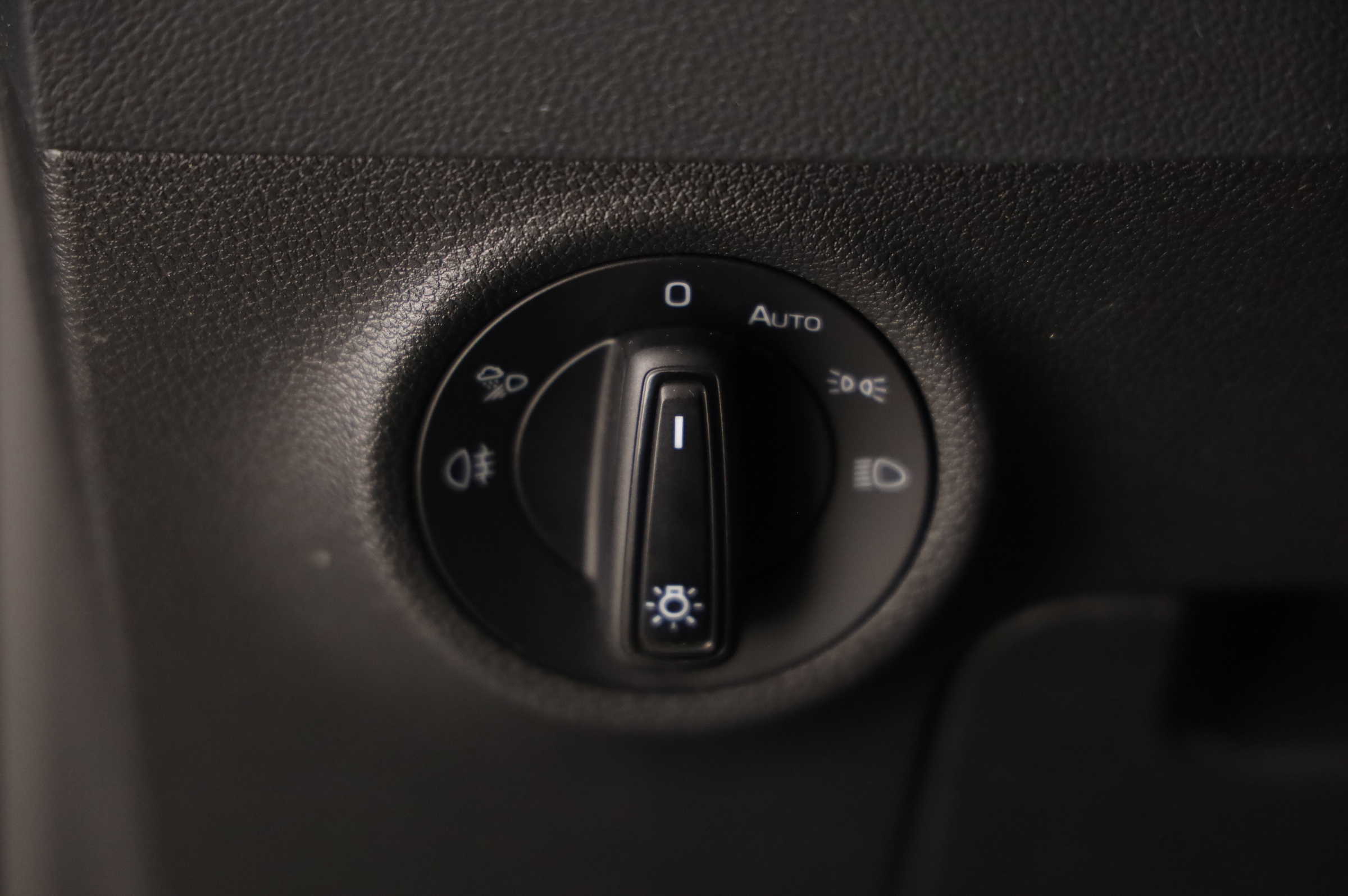 Skoda Karoq 2.0 TDI Sportline | Bild 18 von 24