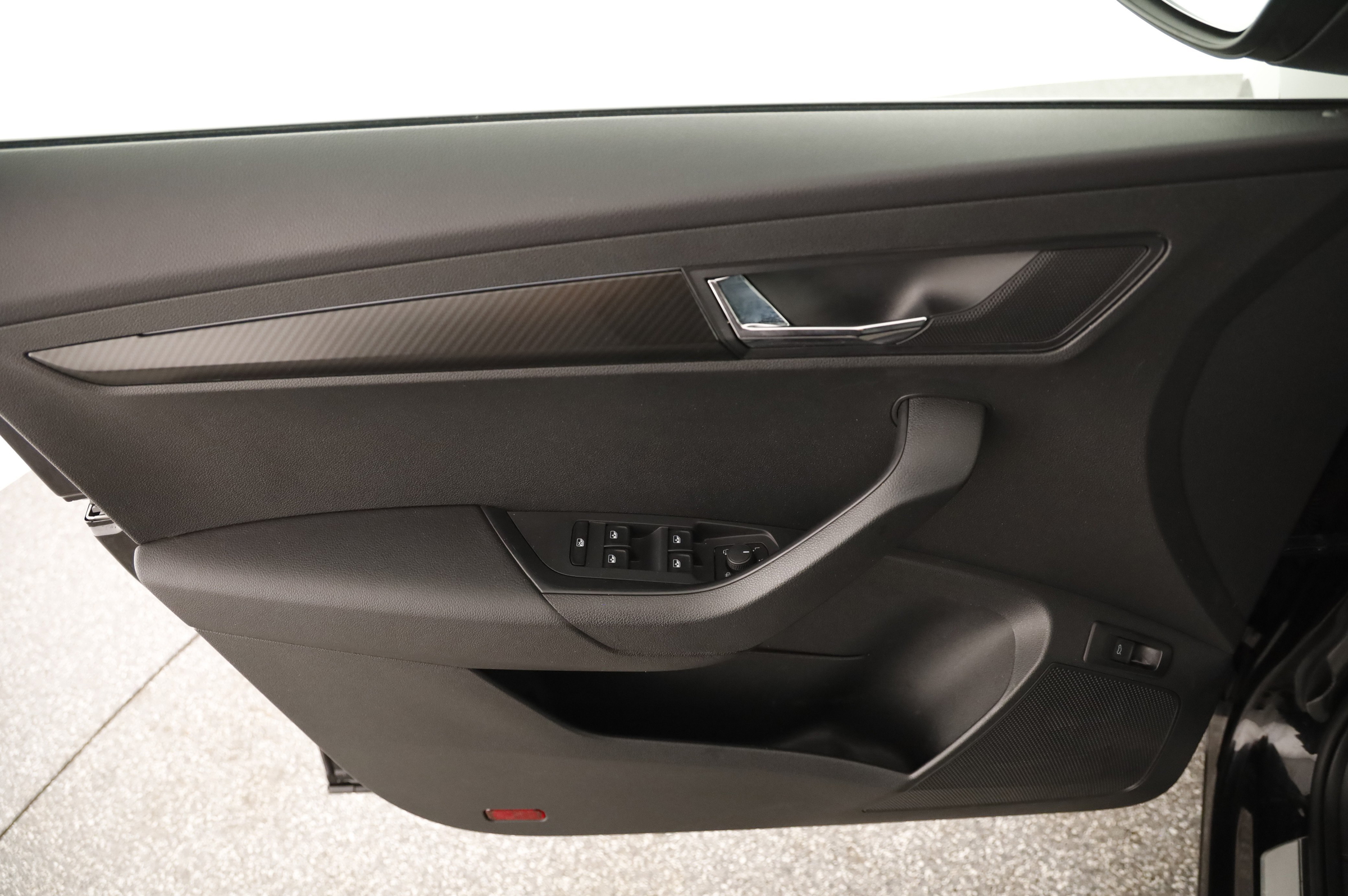 Skoda Karoq 2.0 TDI Sportline | Bild 19 von 24