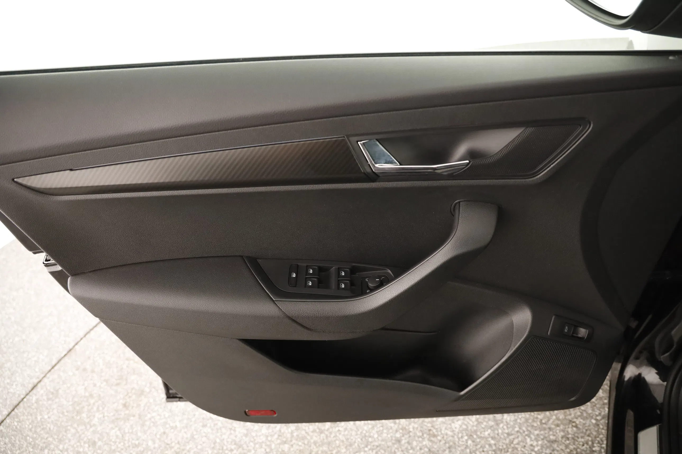 Skoda Karoq 2.0 TDI Sportline | Bild 19 von 24