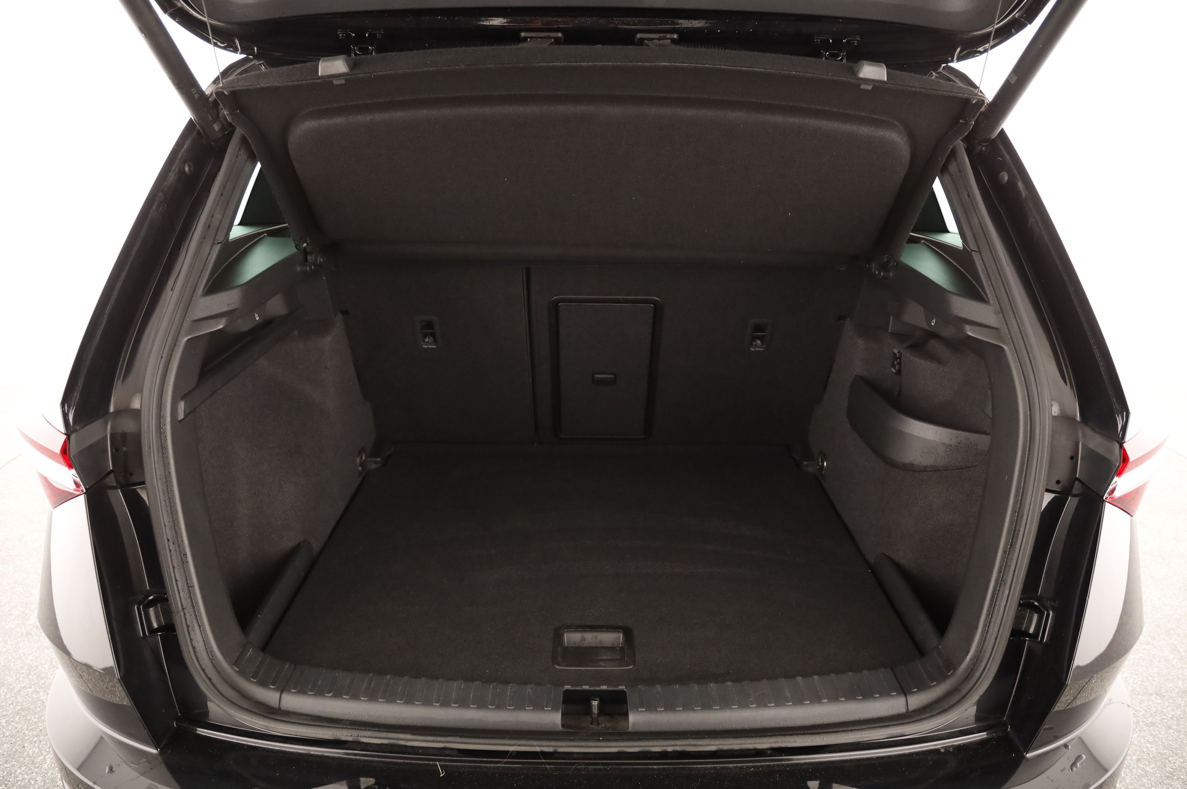 Skoda Karoq 2.0 TDI Sportline | Bild 21 von 24