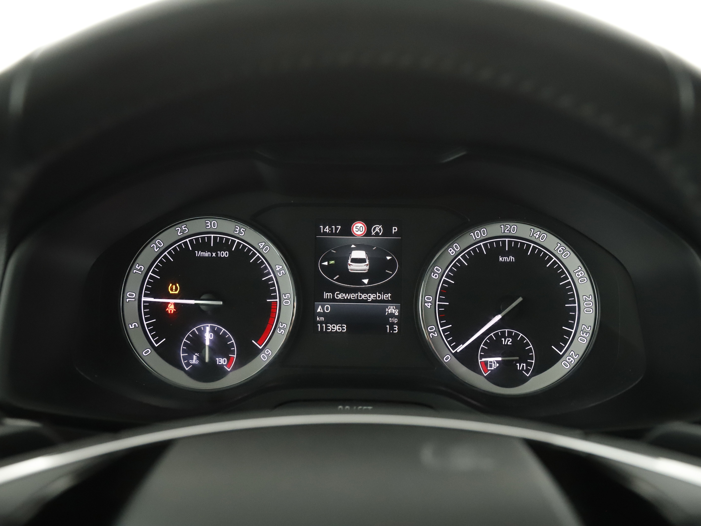 Skoda Karoq 2.0 TDI Ambition SC | Bild 11 von 24