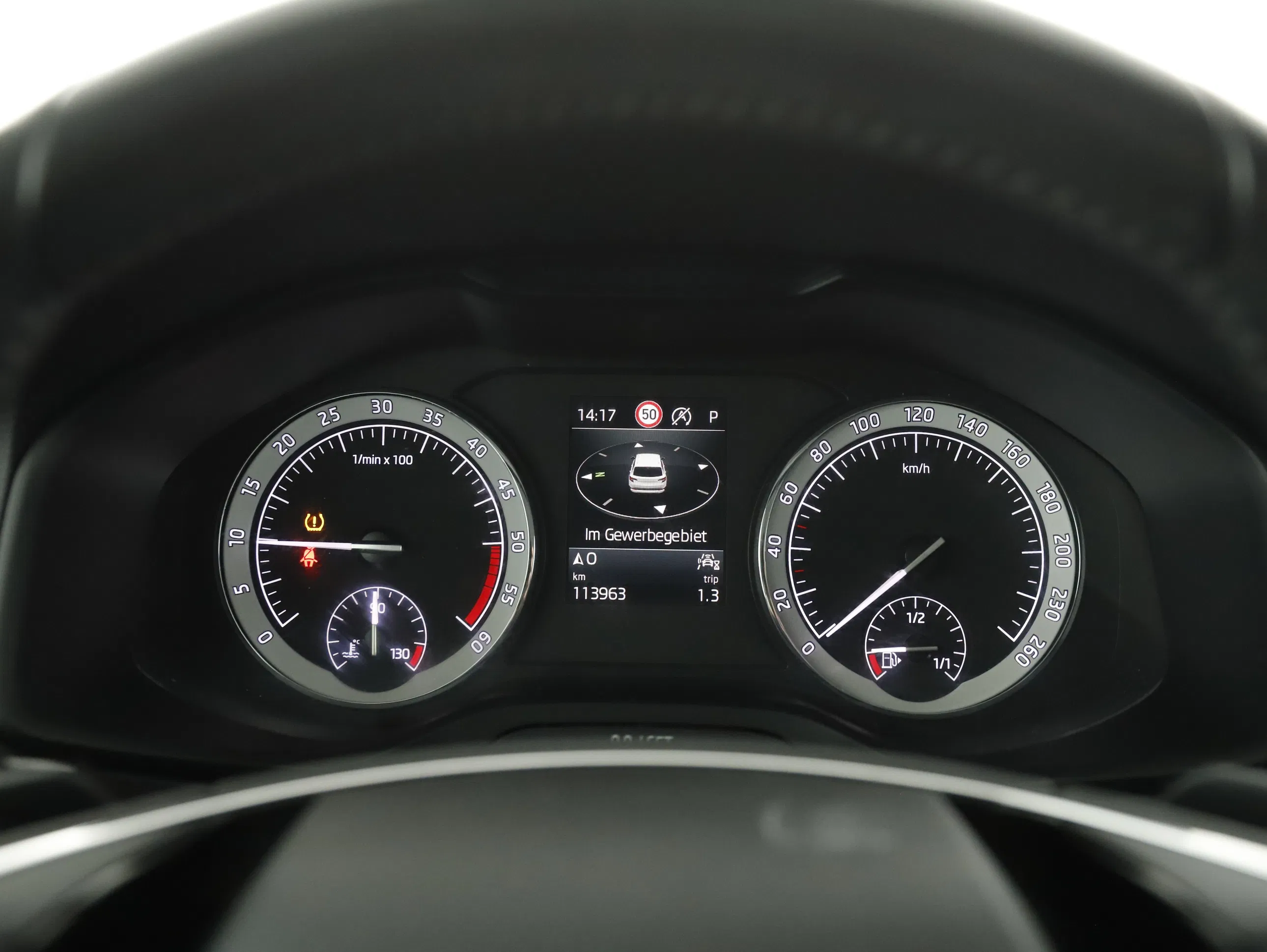 Skoda Karoq 2.0 TDI Ambition SC | Bild 11 von 24