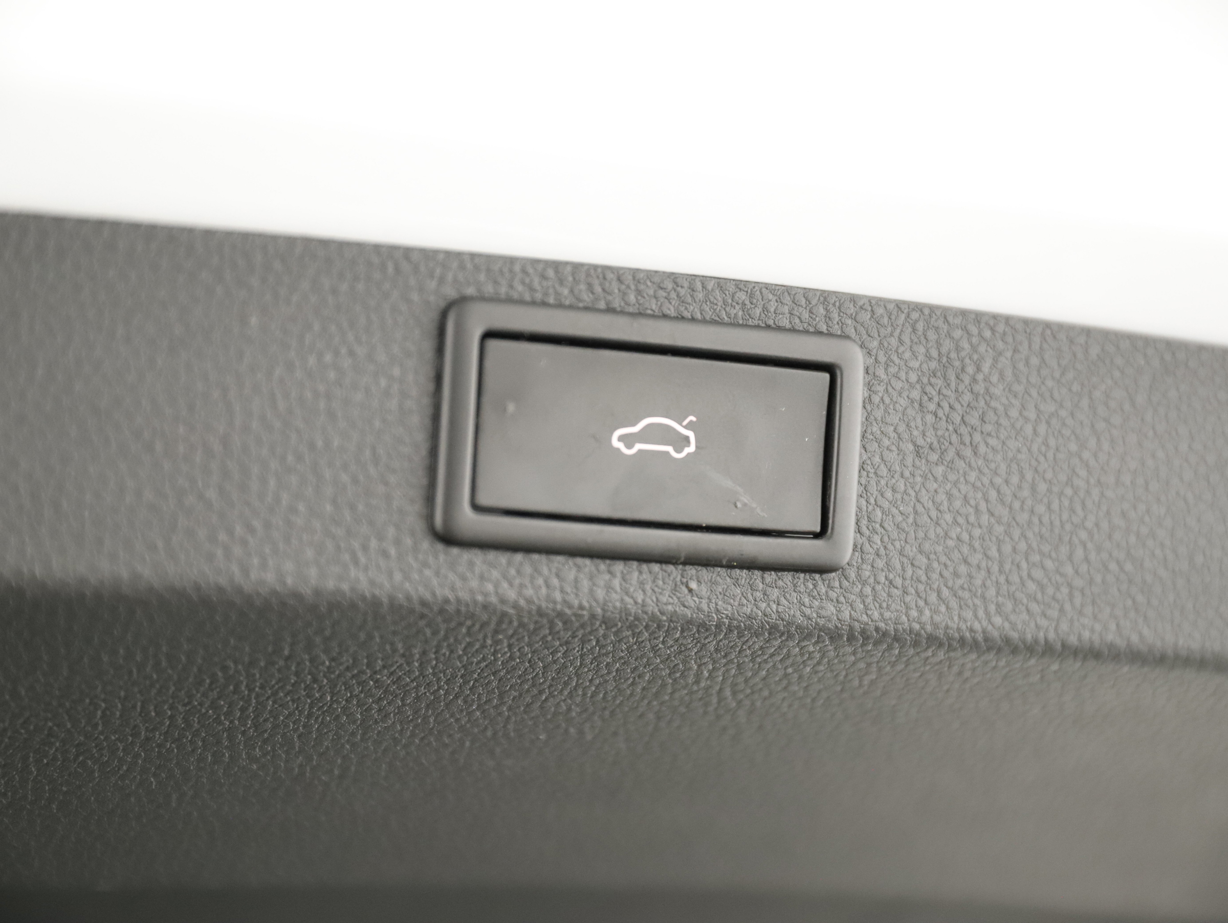 Skoda Karoq 2.0 TDI Ambition SC | Bild 22 von 24