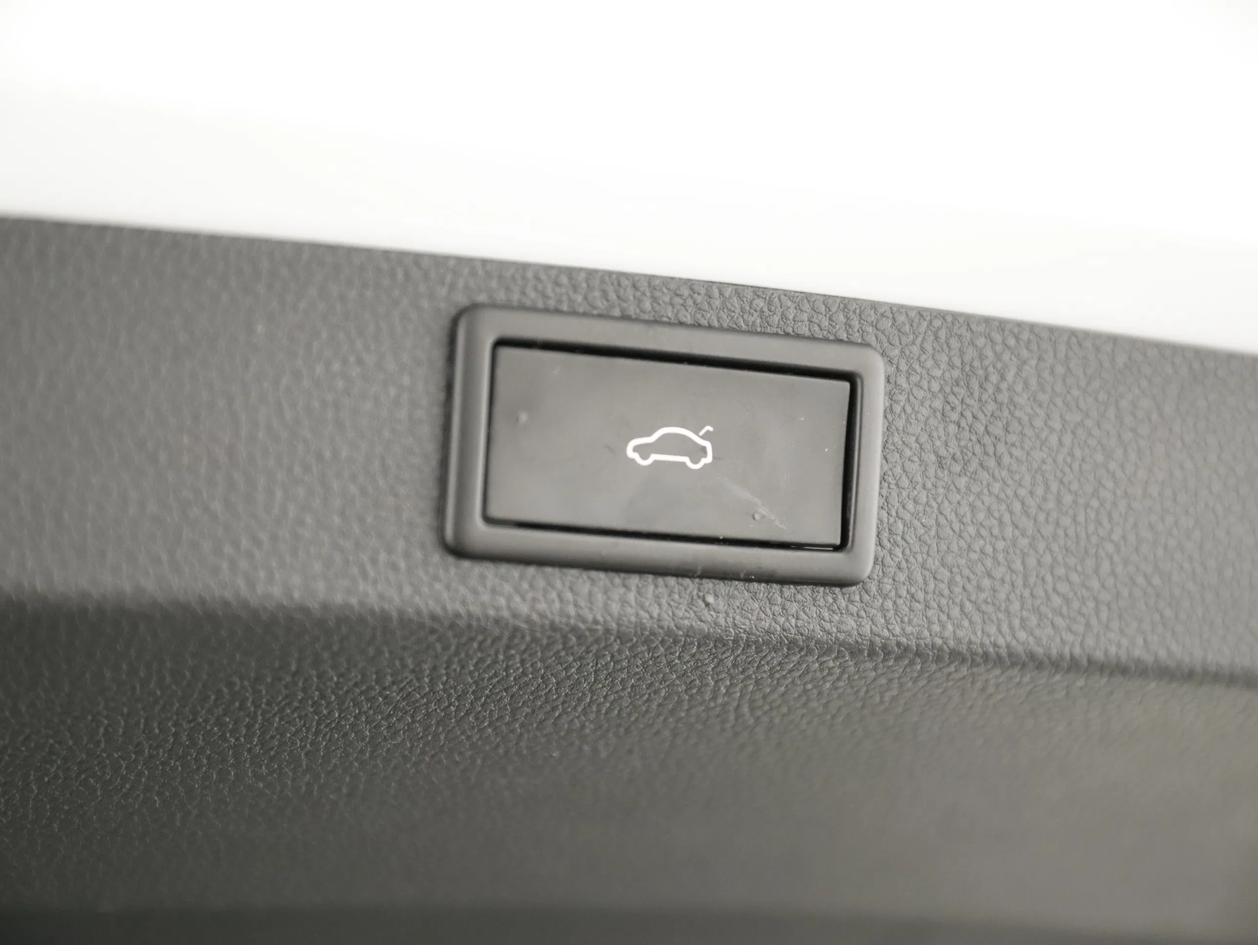 Skoda Karoq 2.0 TDI Ambition SC | Bild 22 von 24