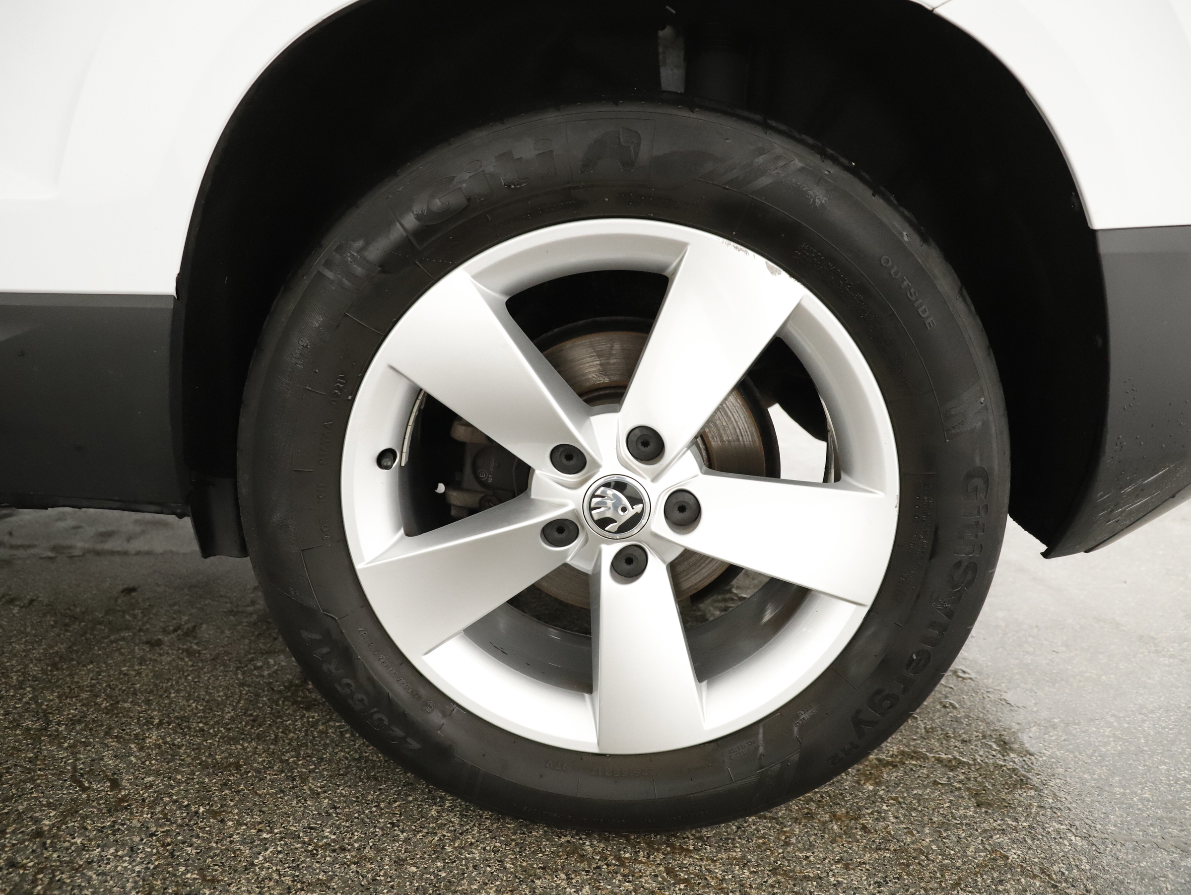 Skoda Karoq 2.0 TDI Ambition SC | Bild 4 von 24