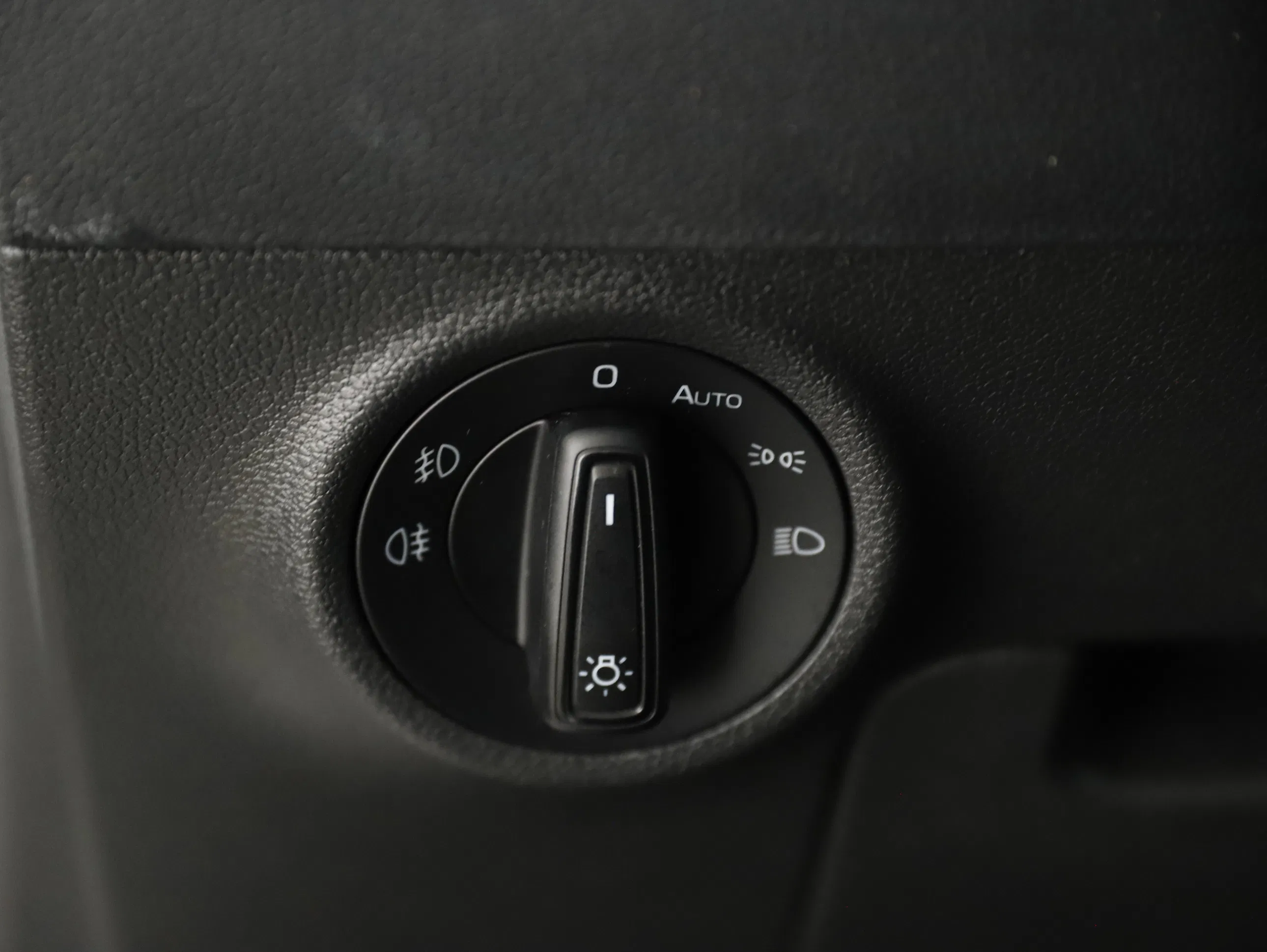 Skoda Karoq 2.0 TDI Ambition SC | Bild 7 von 24