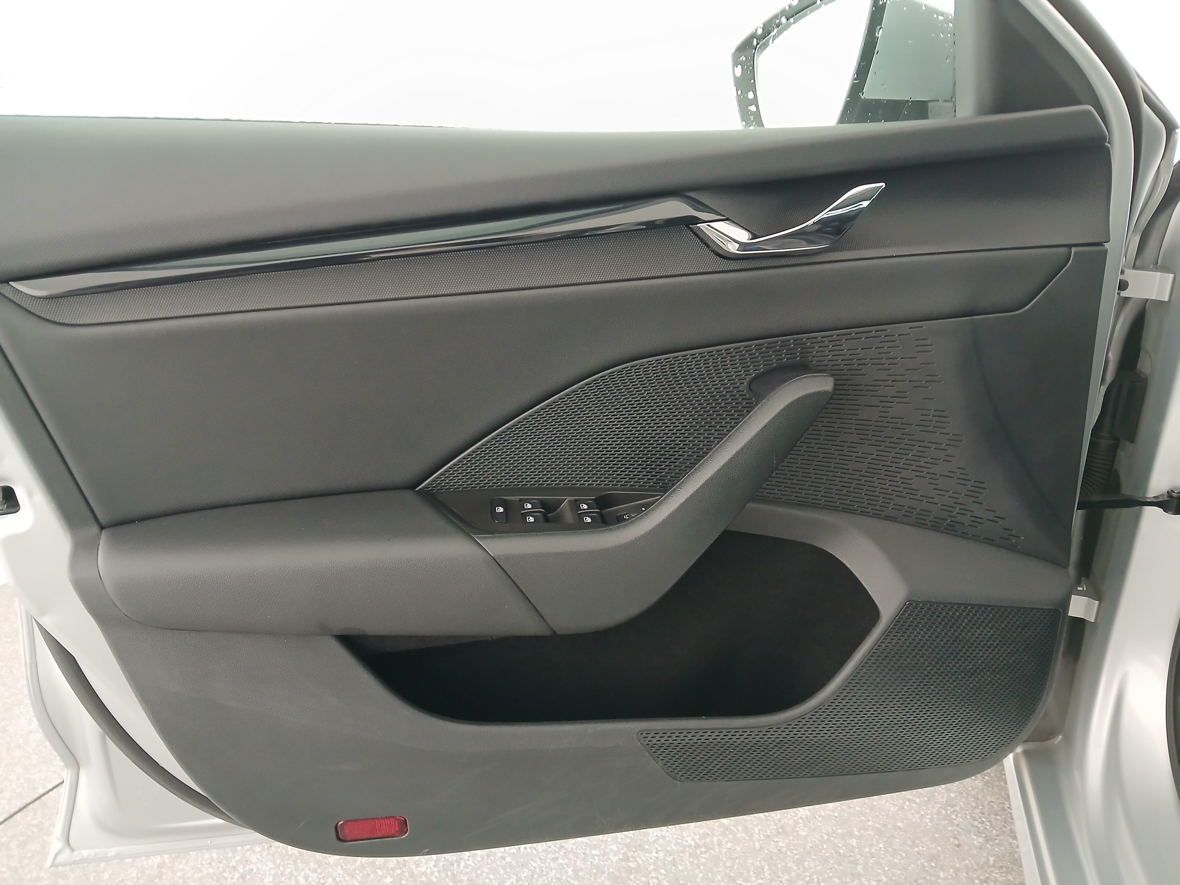 Skoda Octavia Combi 2.0 TDI Ambition | Bild 11 von 30