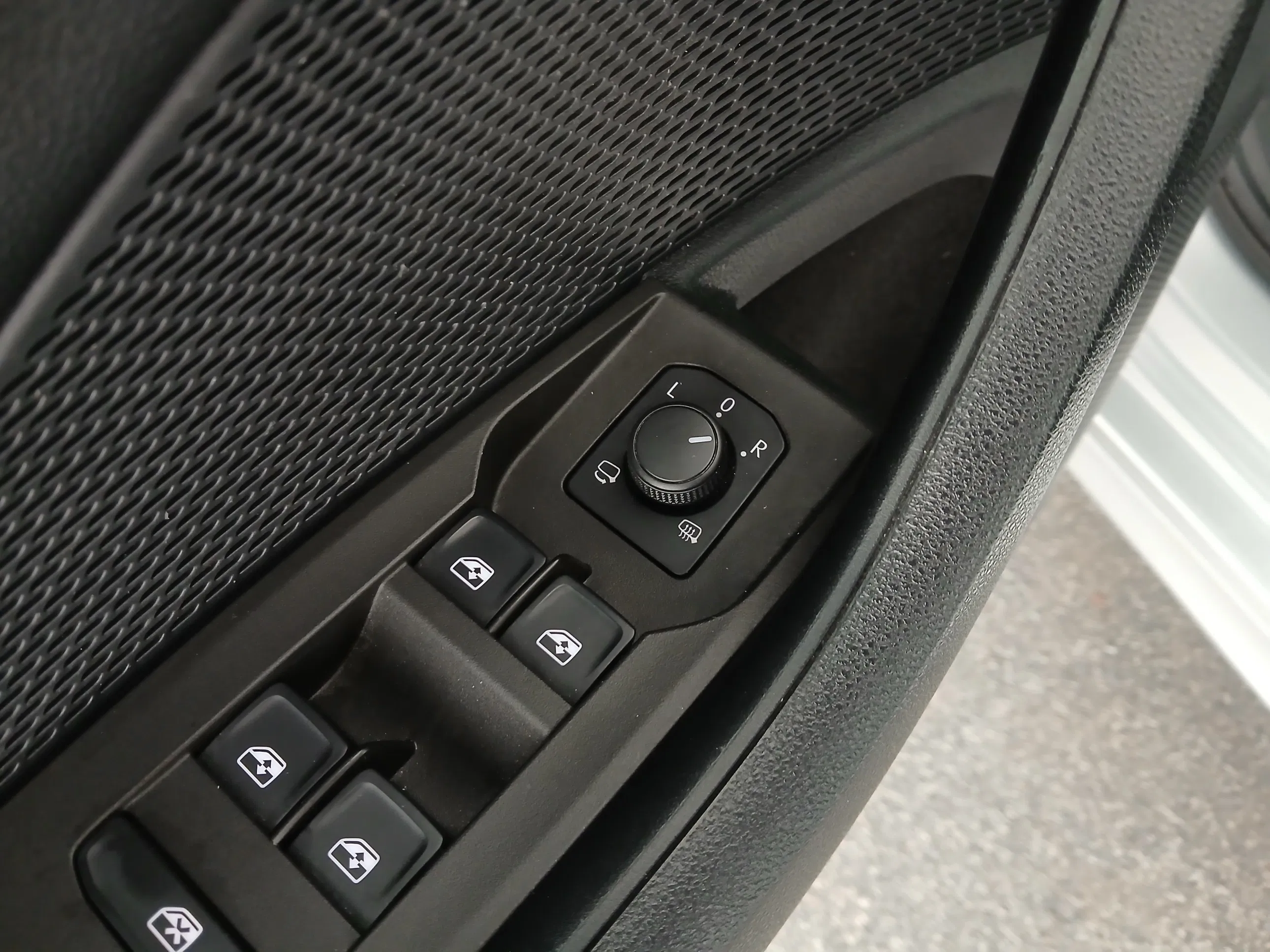 Skoda Octavia Combi 2.0 TDI Ambition | Bild 12 von 30