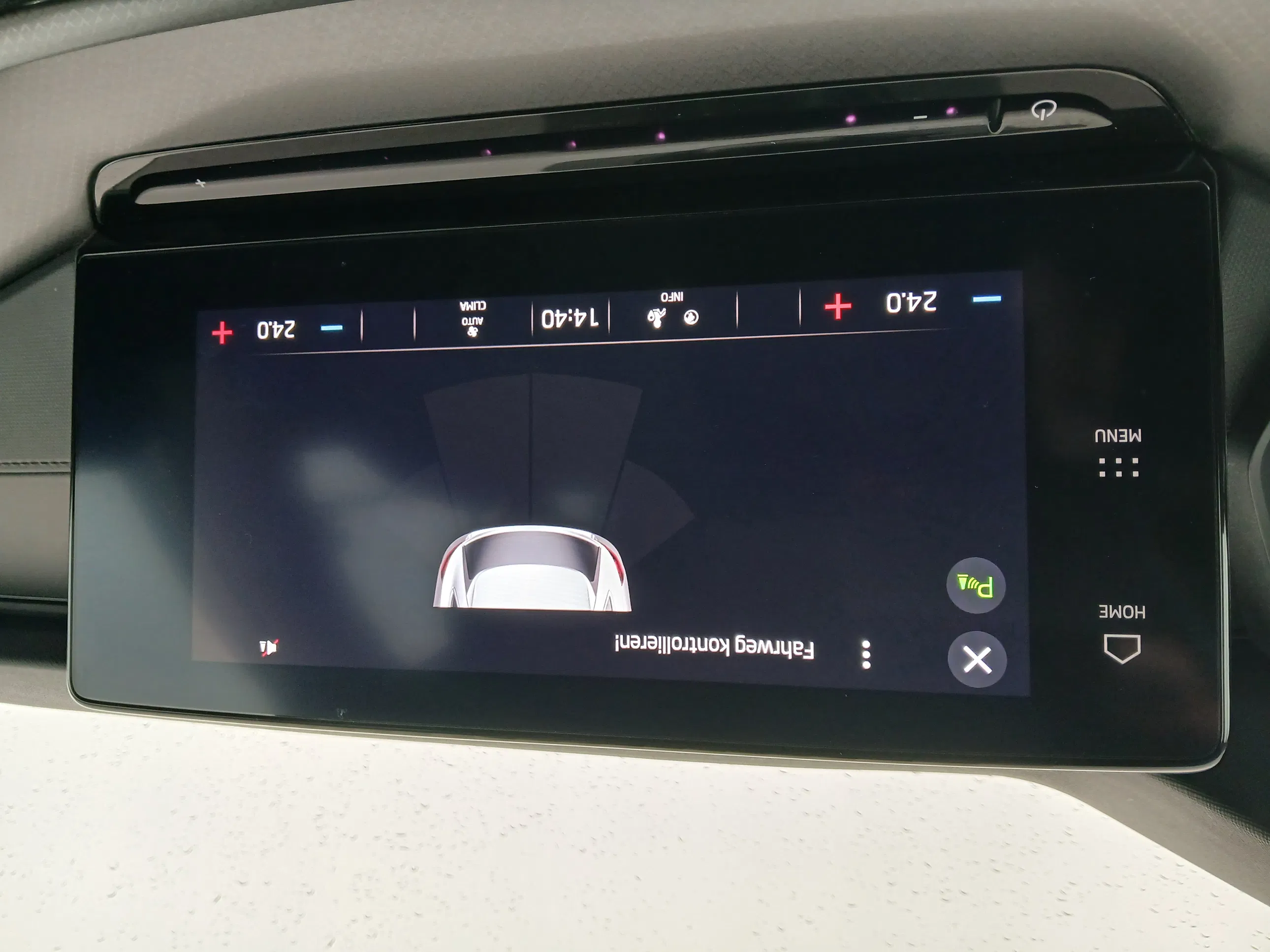 Skoda Octavia Combi 2.0 TDI Ambition | Bild 24 von 30