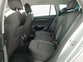 Skoda Octavia Combi 2.0 TDI Ambition | Thumbnail 27 von 30