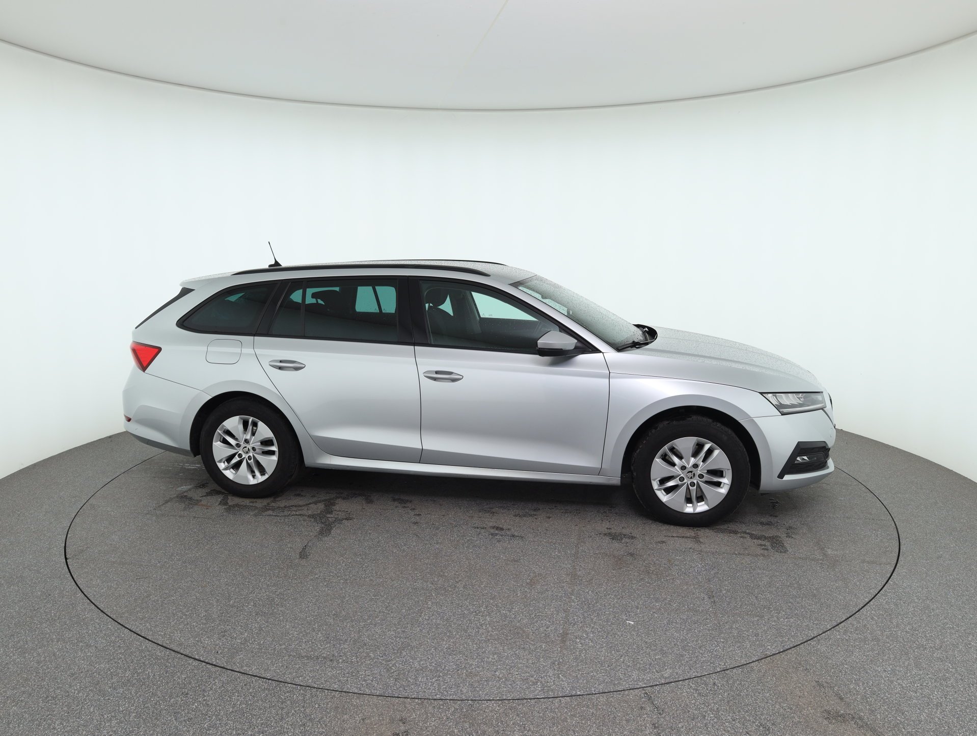 Skoda Octavia Combi 2.0 TDI Ambition | Bild 5 von 30