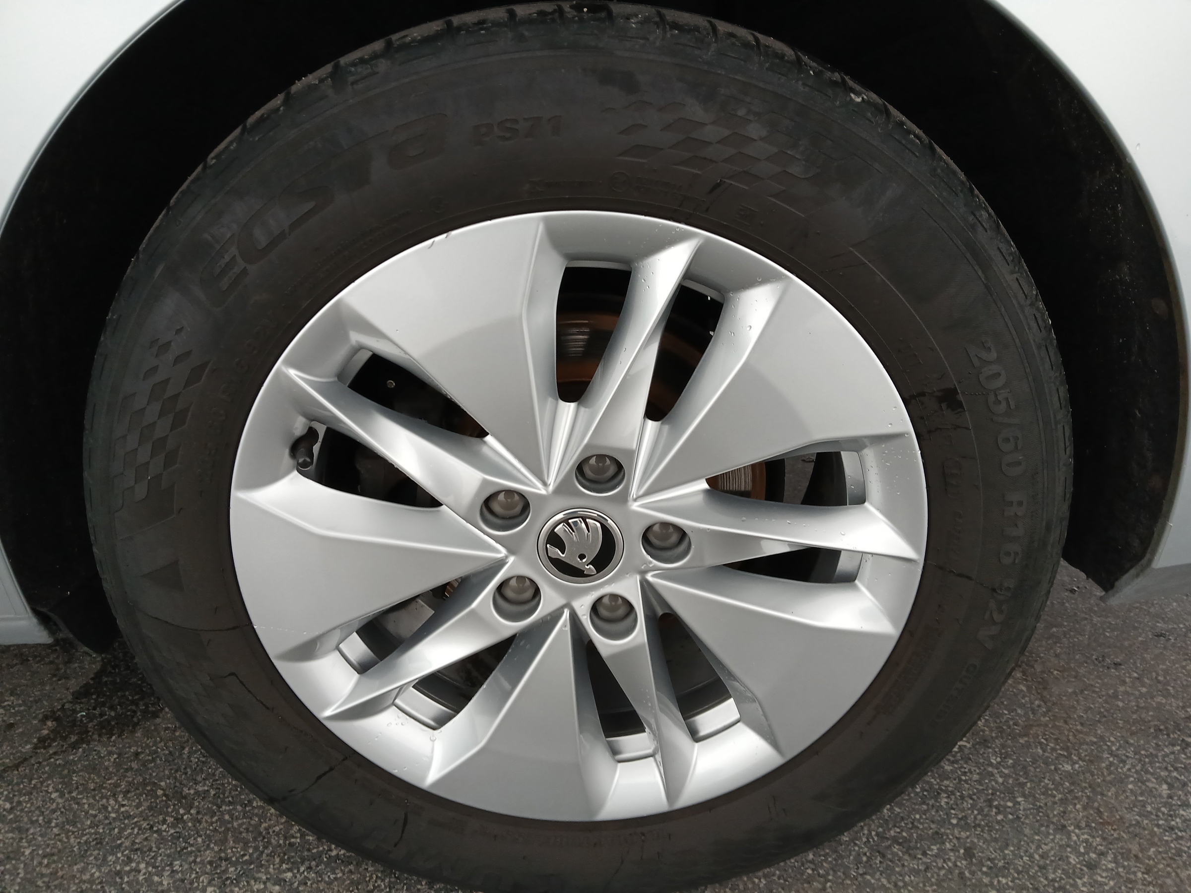 Skoda Octavia Combi 2.0 TDI Ambition | Bild 10 von 30