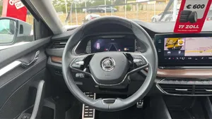 Skoda Octavia Combi 2.0 TDI 4x4 Scout | Thumbnail 10 von 24