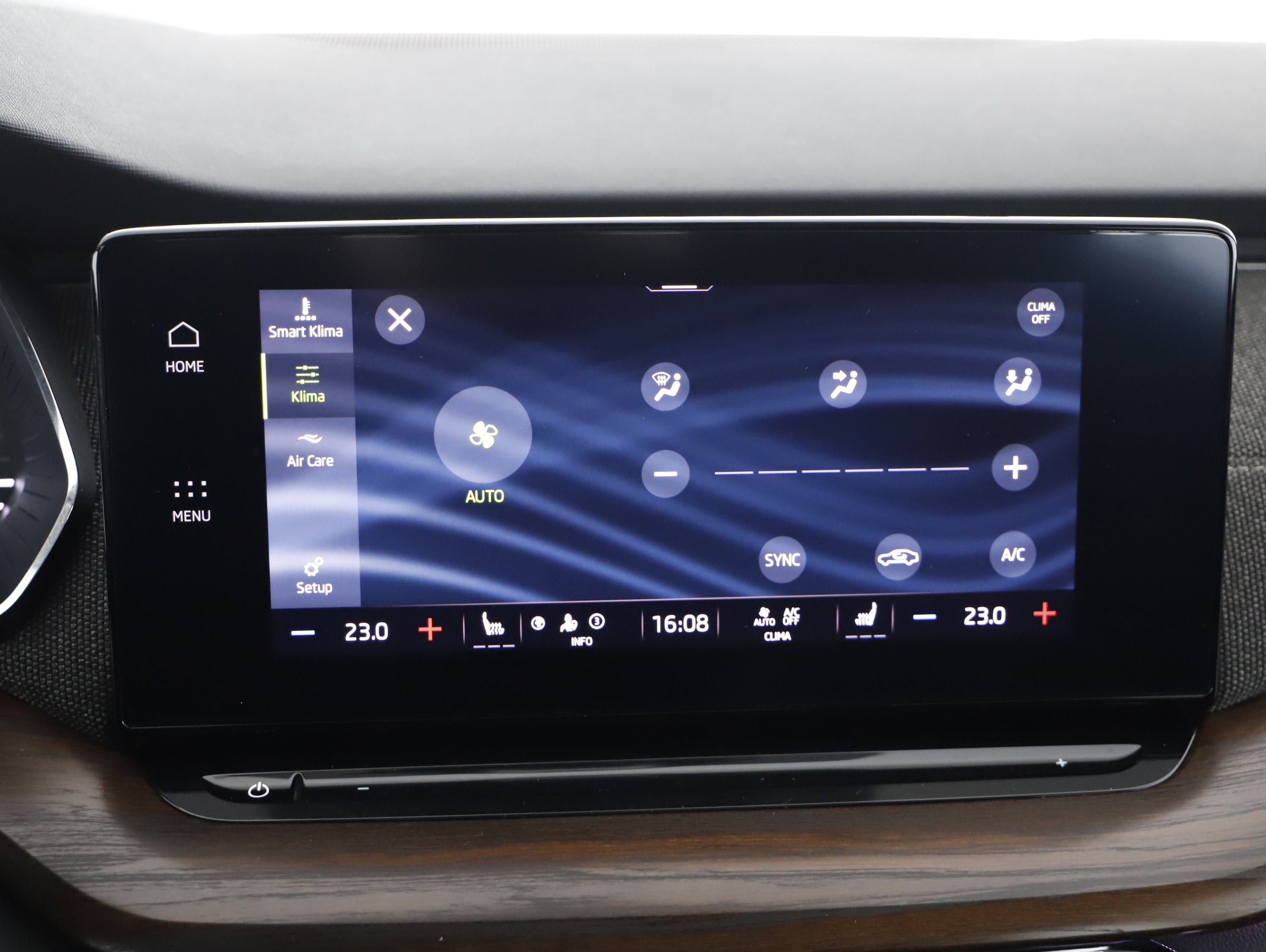 Skoda Octavia Combi 2.0TDI 4x4 Scout DSG | Bild 11 von 23