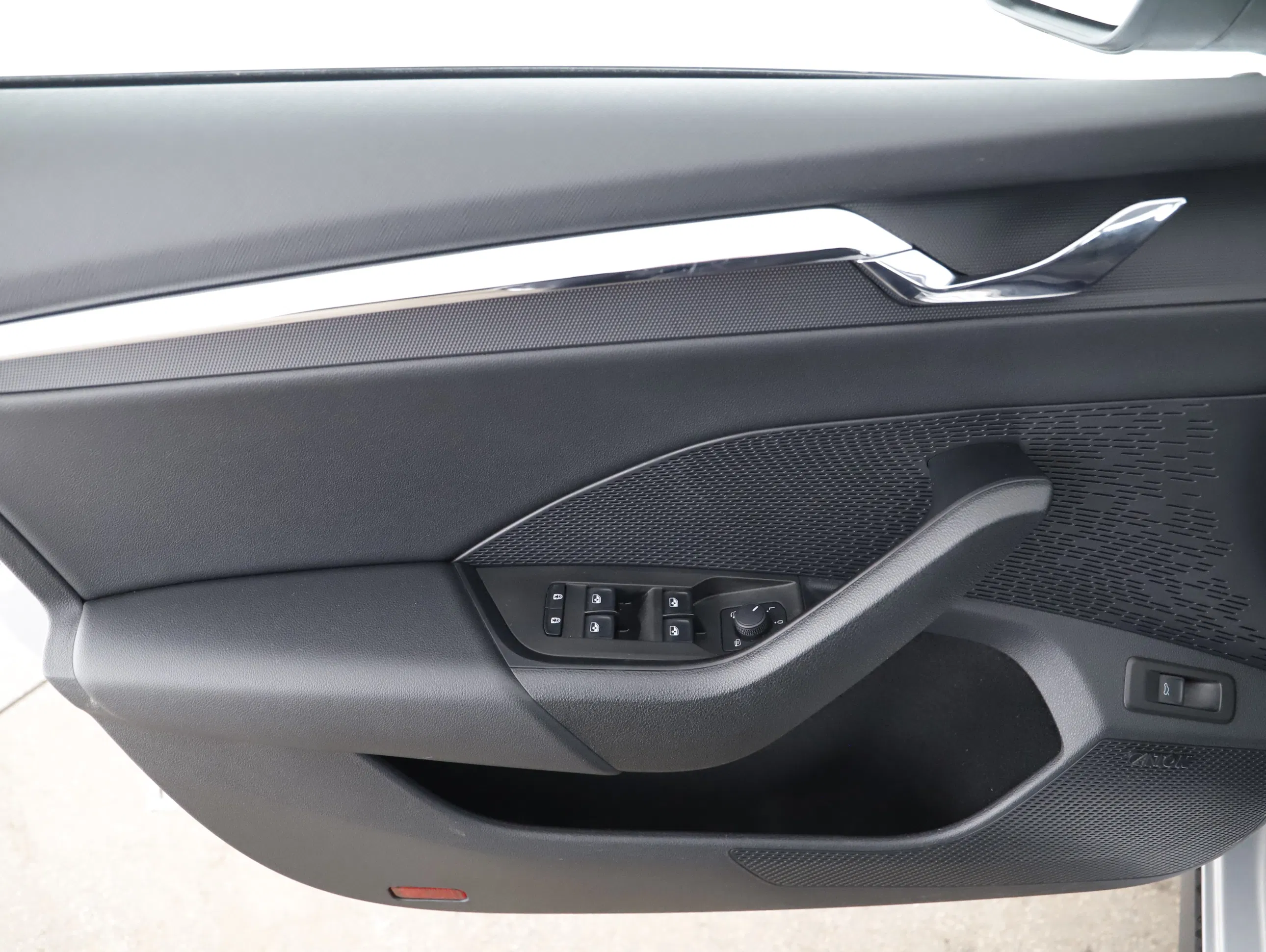 Skoda Octavia Combi 2.0TDI 4x4 Scout DSG | Bild 15 von 23