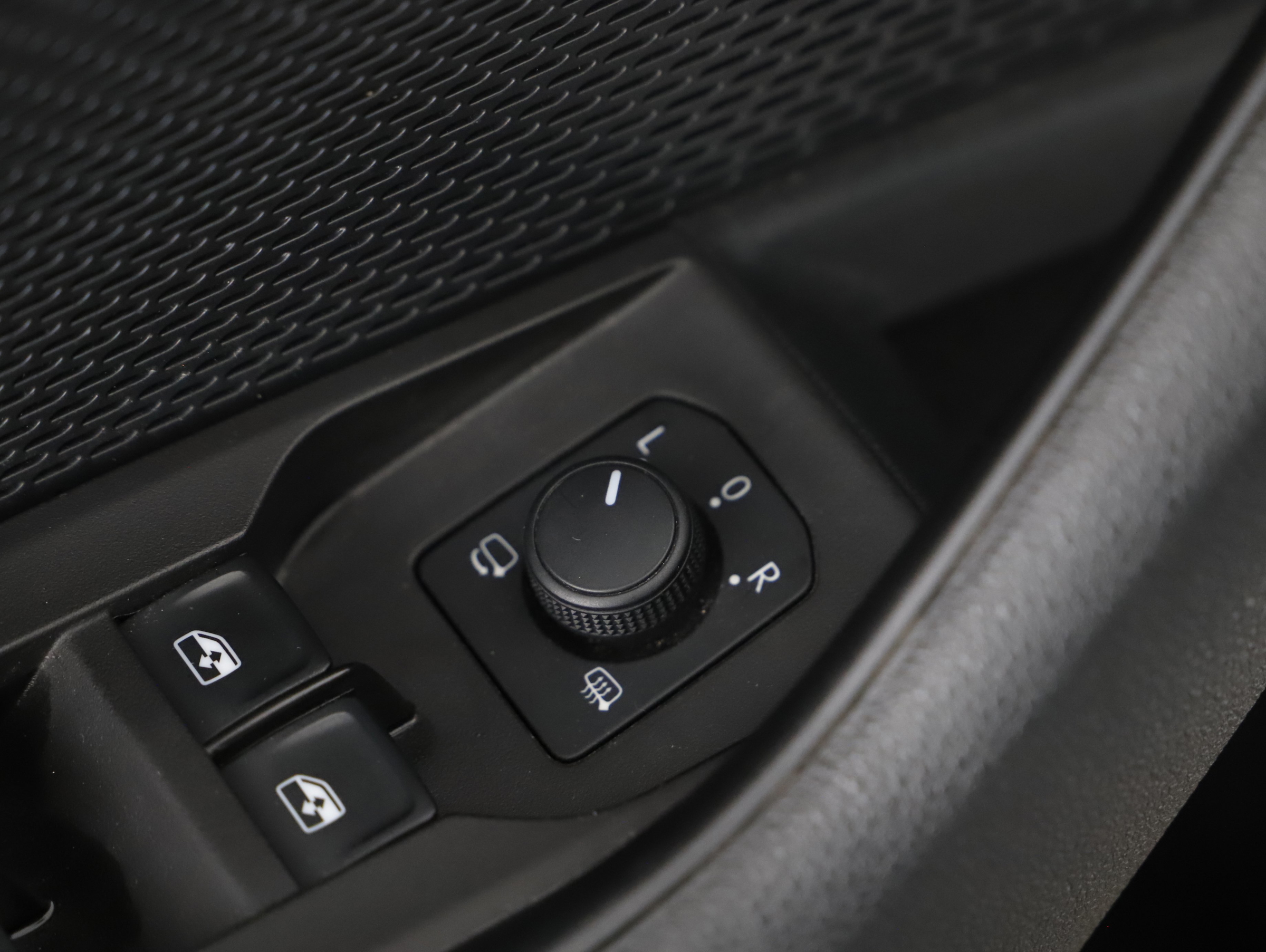 Skoda Octavia Combi 2.0TDI 4x4 Scout DSG | Bild 16 von 23