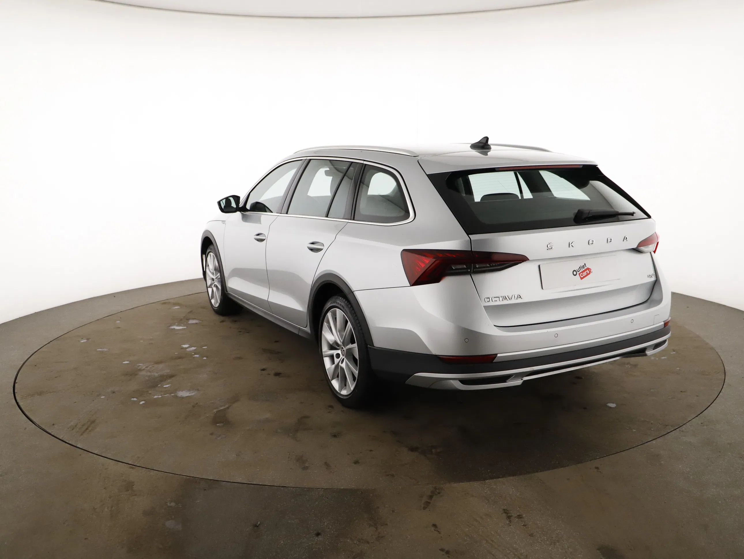 Skoda Octavia Combi 2.0TDI 4x4 Scout DSG | Bild 19 von 23