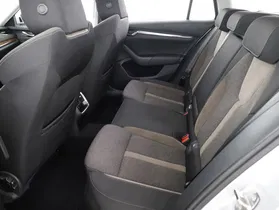 Skoda Octavia Combi 2.0TDI 4x4 Scout DSG | Thumbnail 3 von 23