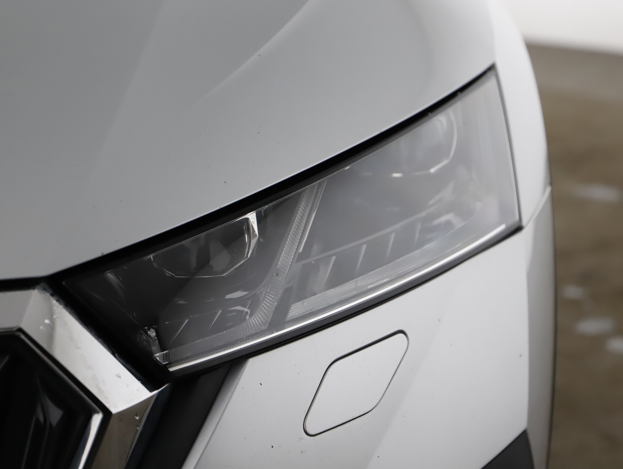 Skoda Octavia Combi 2.0TDI 4x4 Scout DSG | Bild 21 von 23