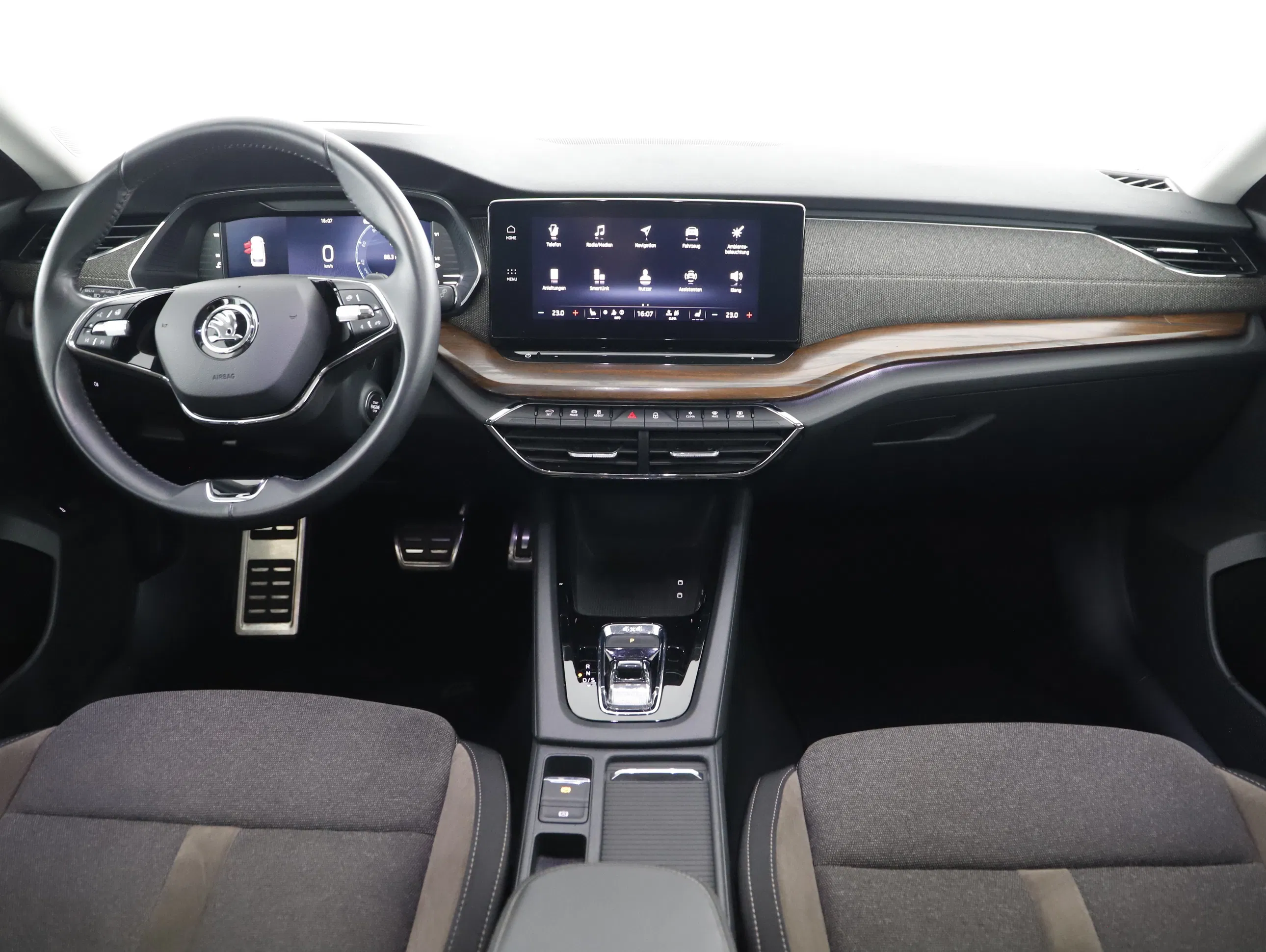 Skoda Octavia Combi 2.0TDI 4x4 Scout DSG | Bild 4 von 23