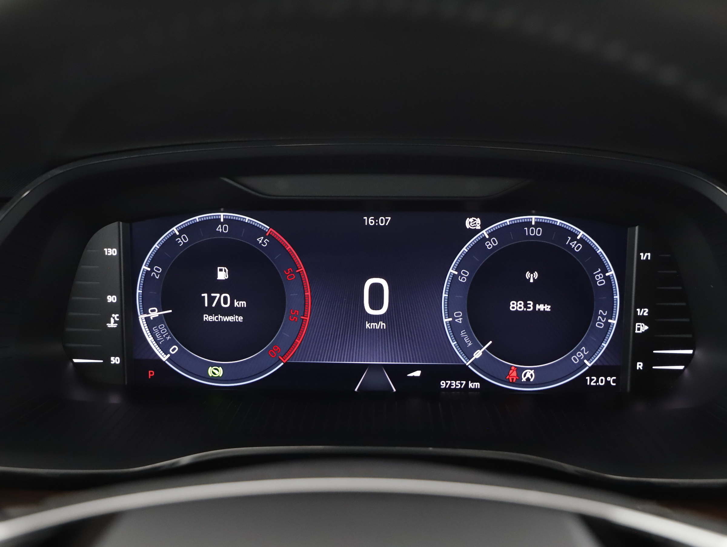 Skoda Octavia Combi 2.0TDI 4x4 Scout DSG | Bild 7 von 23