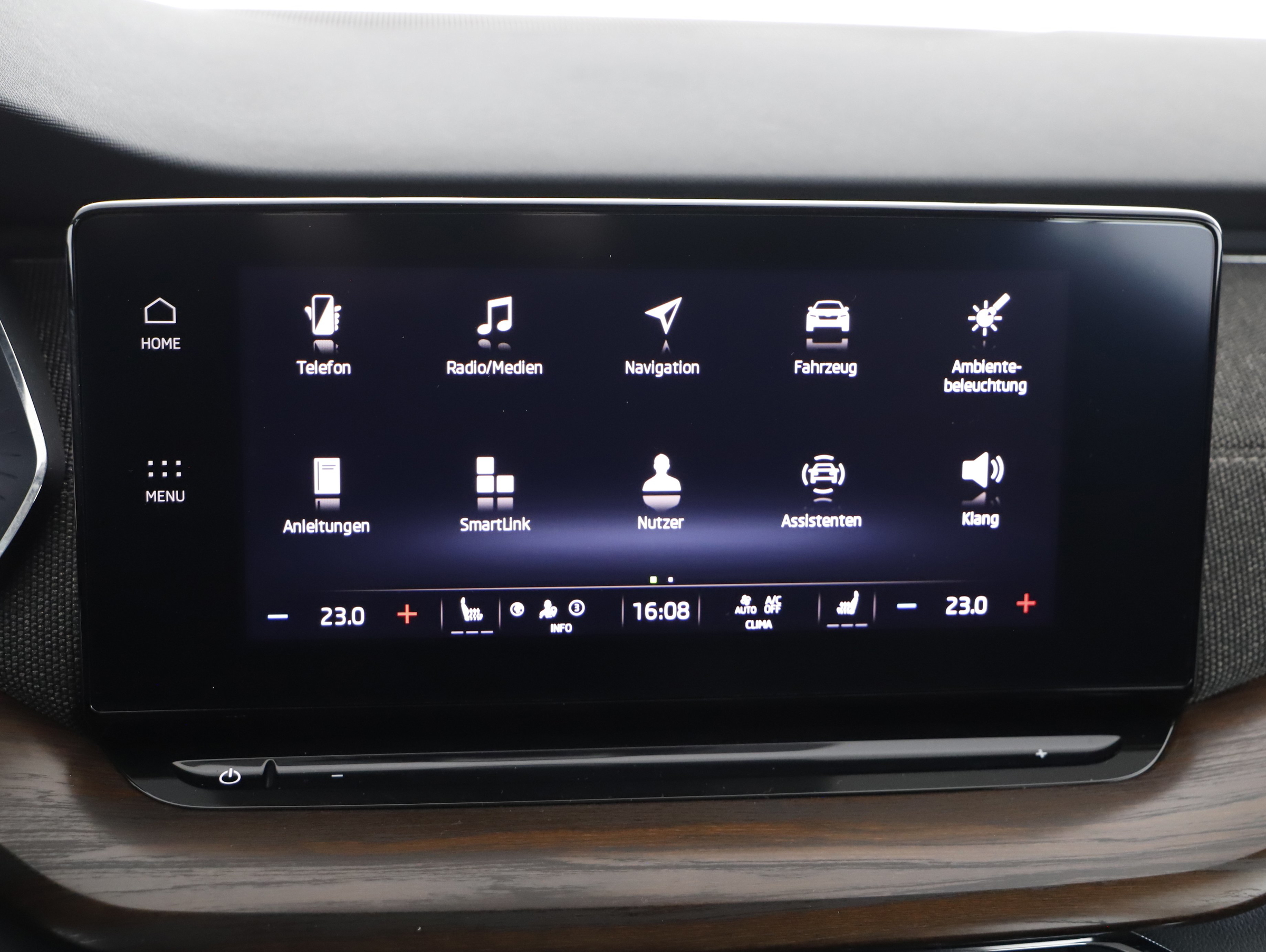 Skoda Octavia Combi 2.0TDI 4x4 Scout DSG | Bild 8 von 23