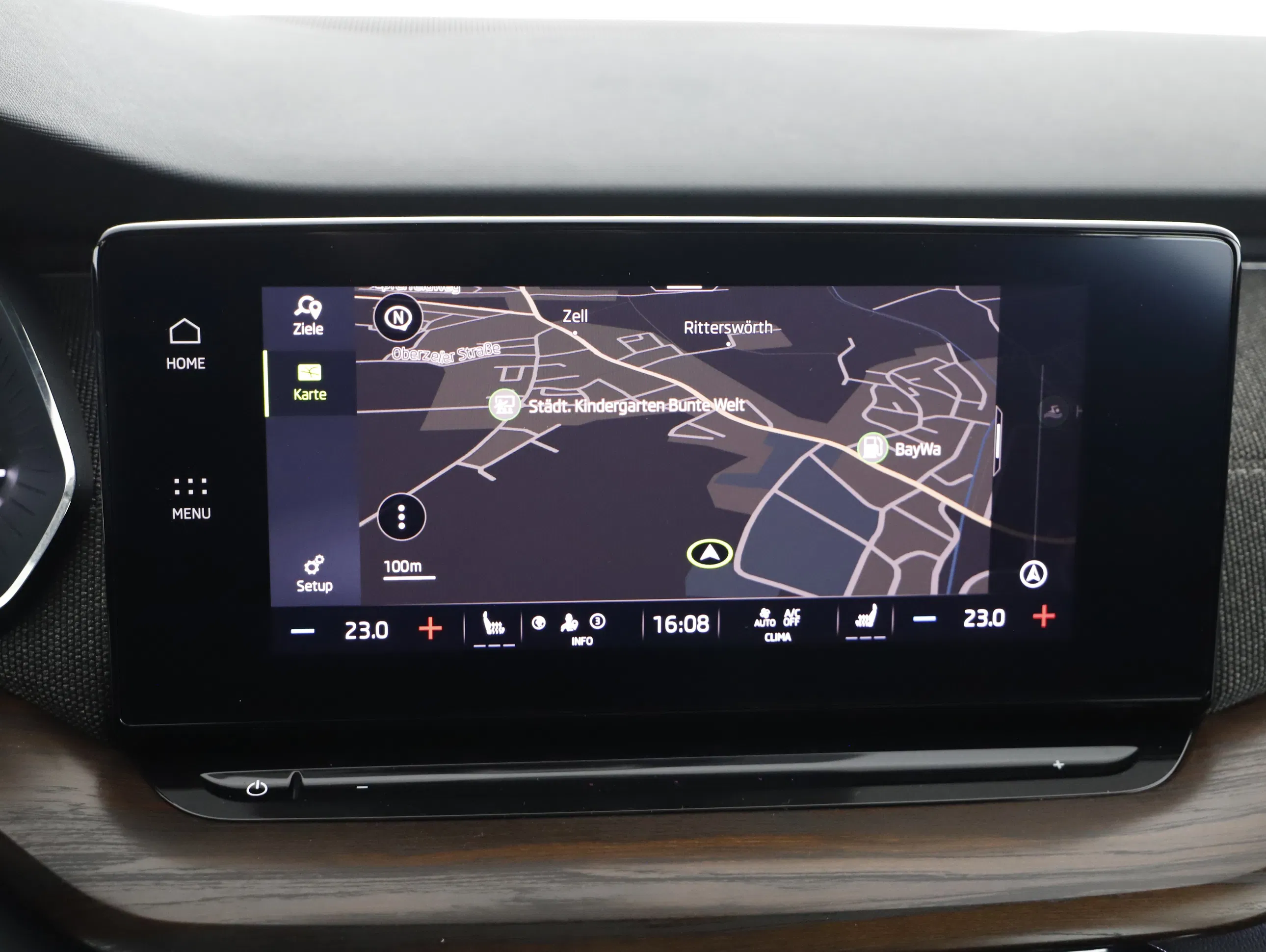 Skoda Octavia Combi 2.0TDI 4x4 Scout DSG | Bild 9 von 23