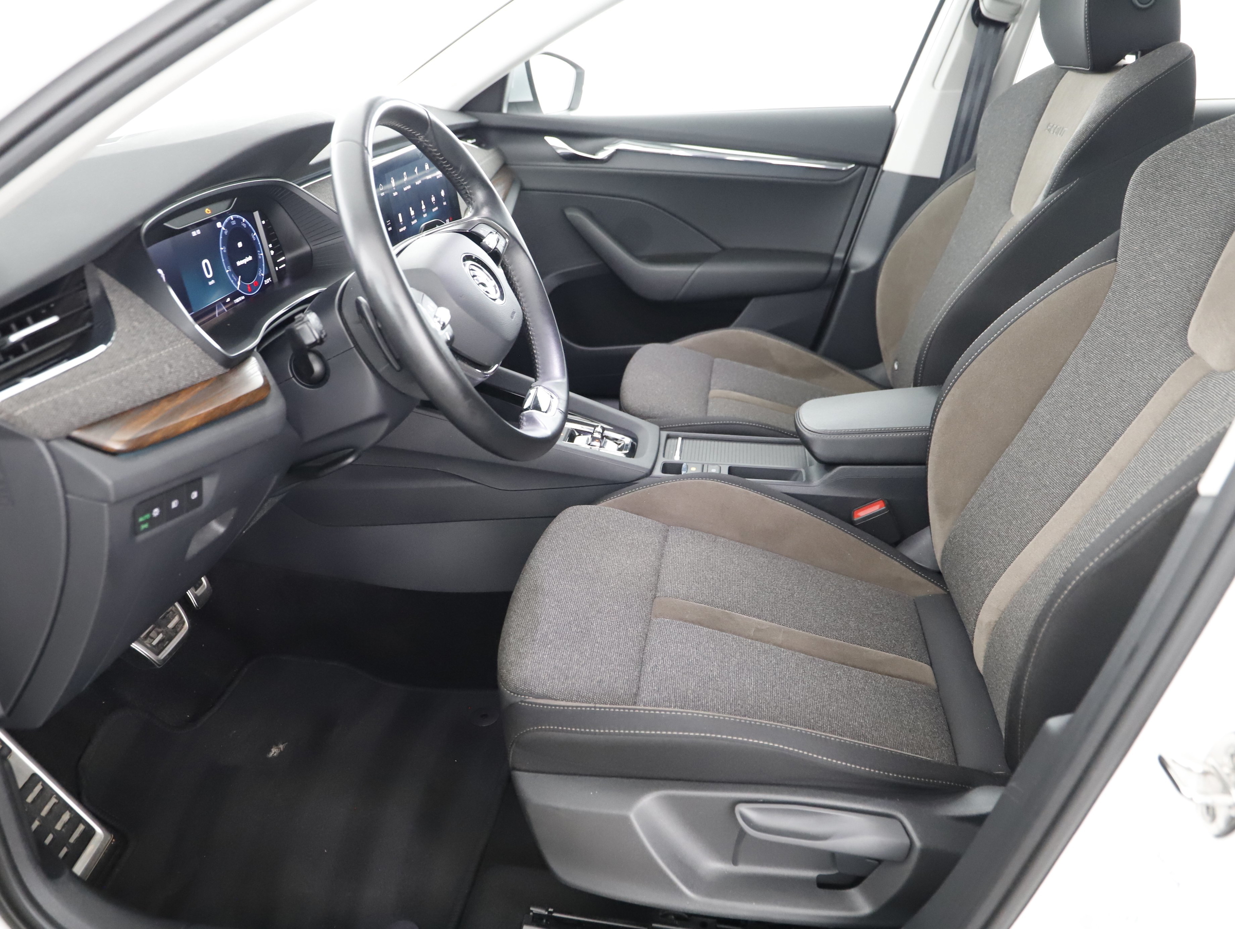 Skoda Octavia Combi 2.0 TDI 4x4 Scout | Bild 4 von 20