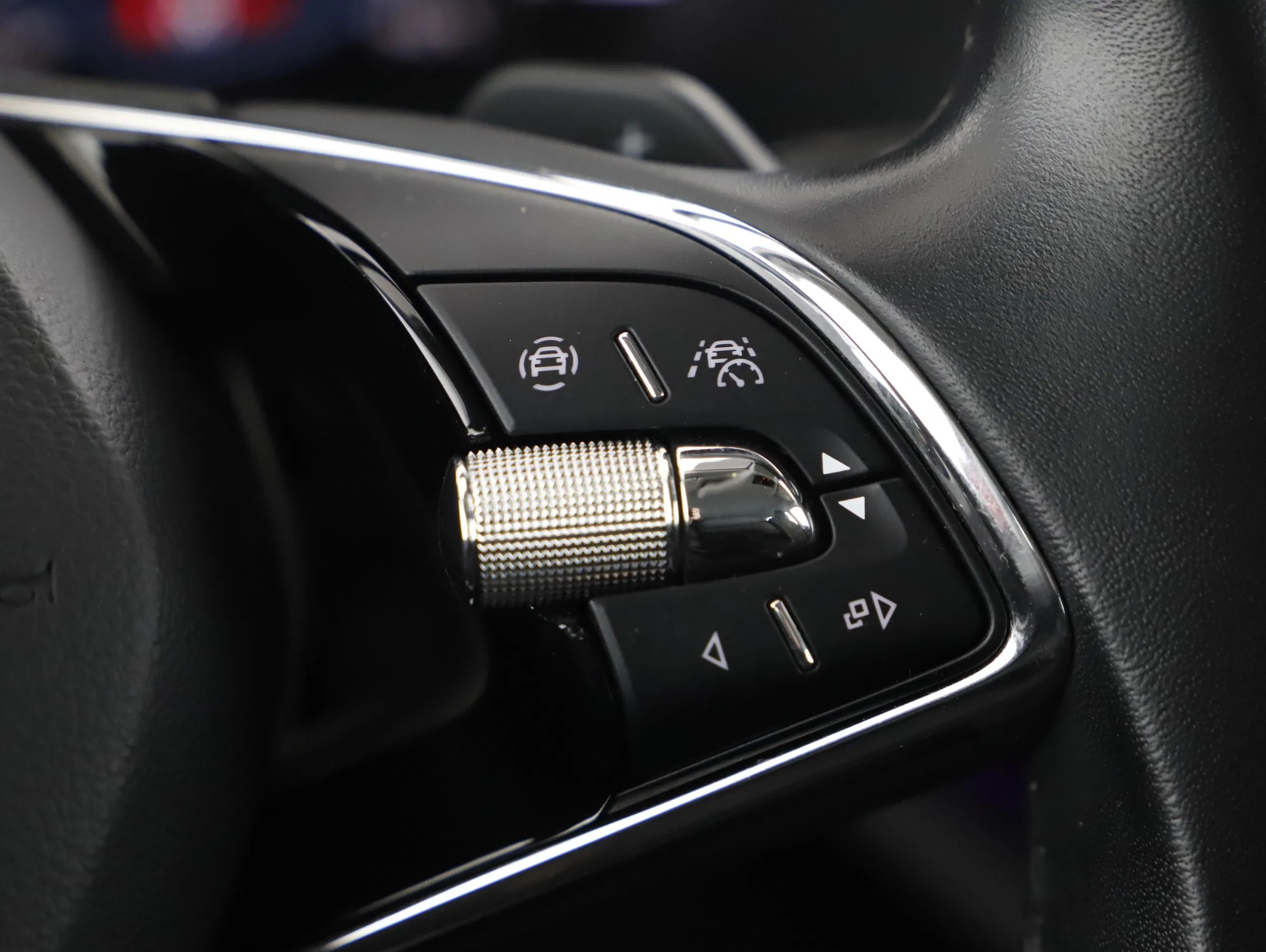 Skoda Octavia Combi 2.0TDI Scout 4X4 DSG | Bild 13 von 25