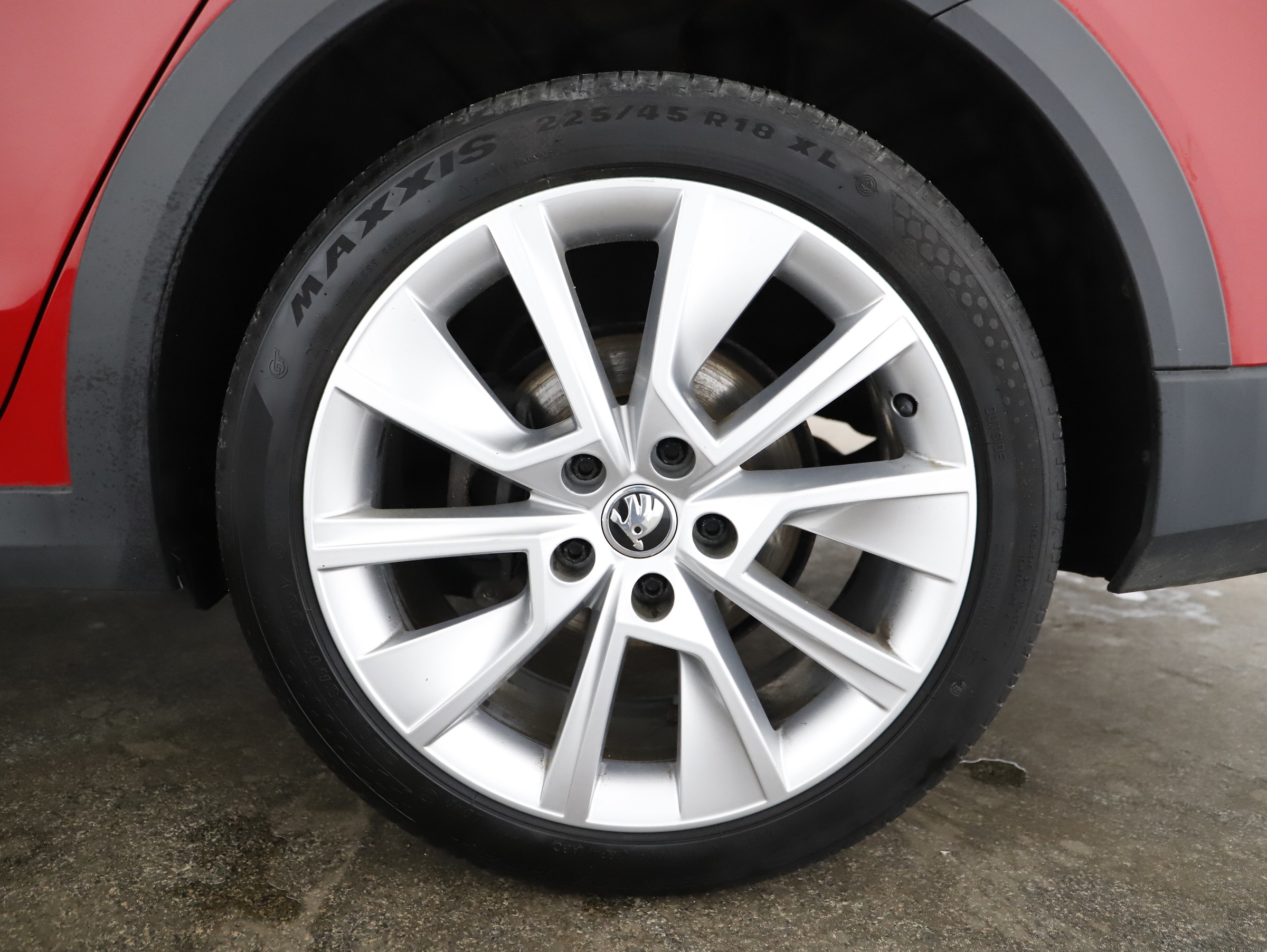 Skoda Octavia Combi 2.0TDI Scout 4X4 DSG | Bild 24 von 25